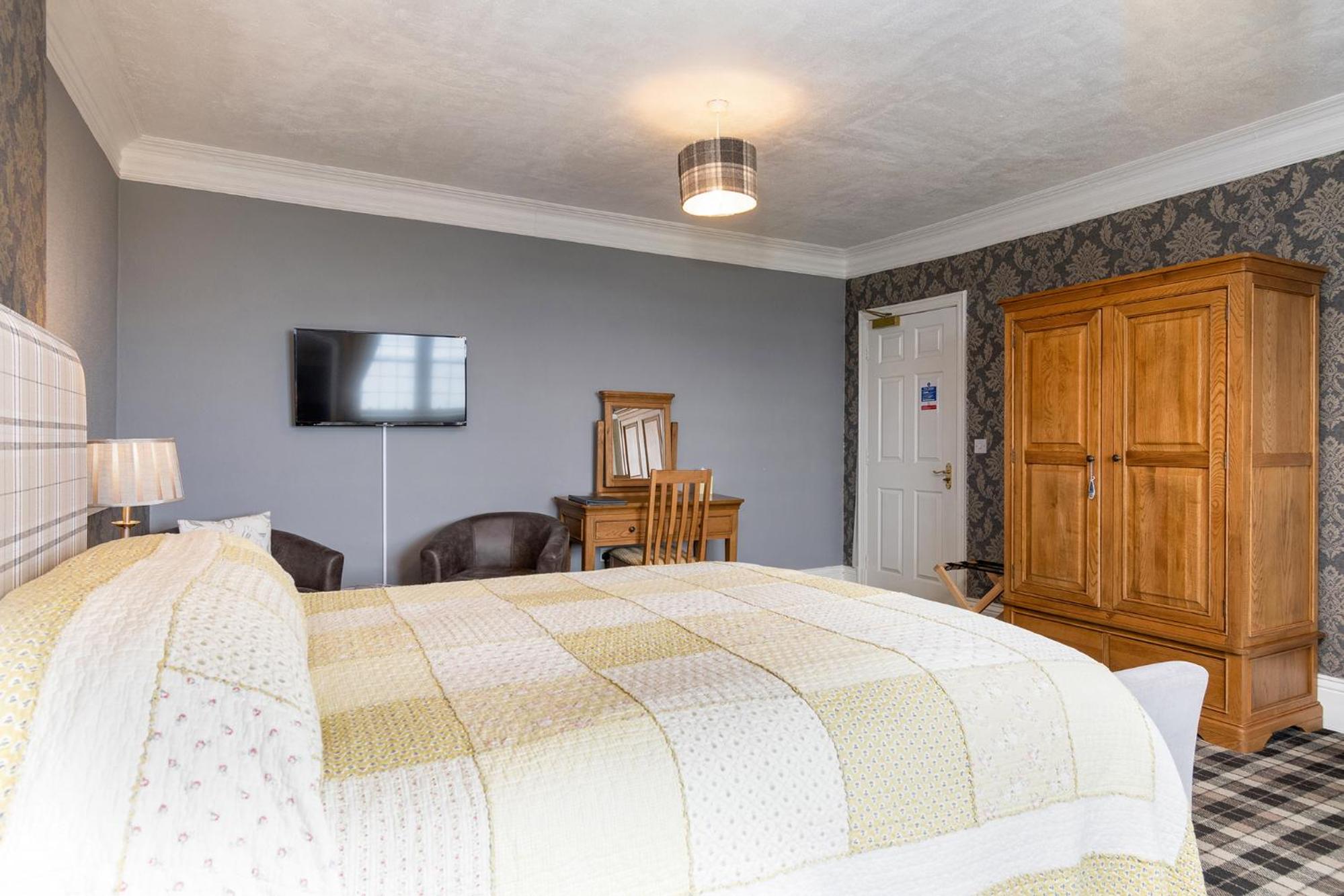 Crown Lodge
