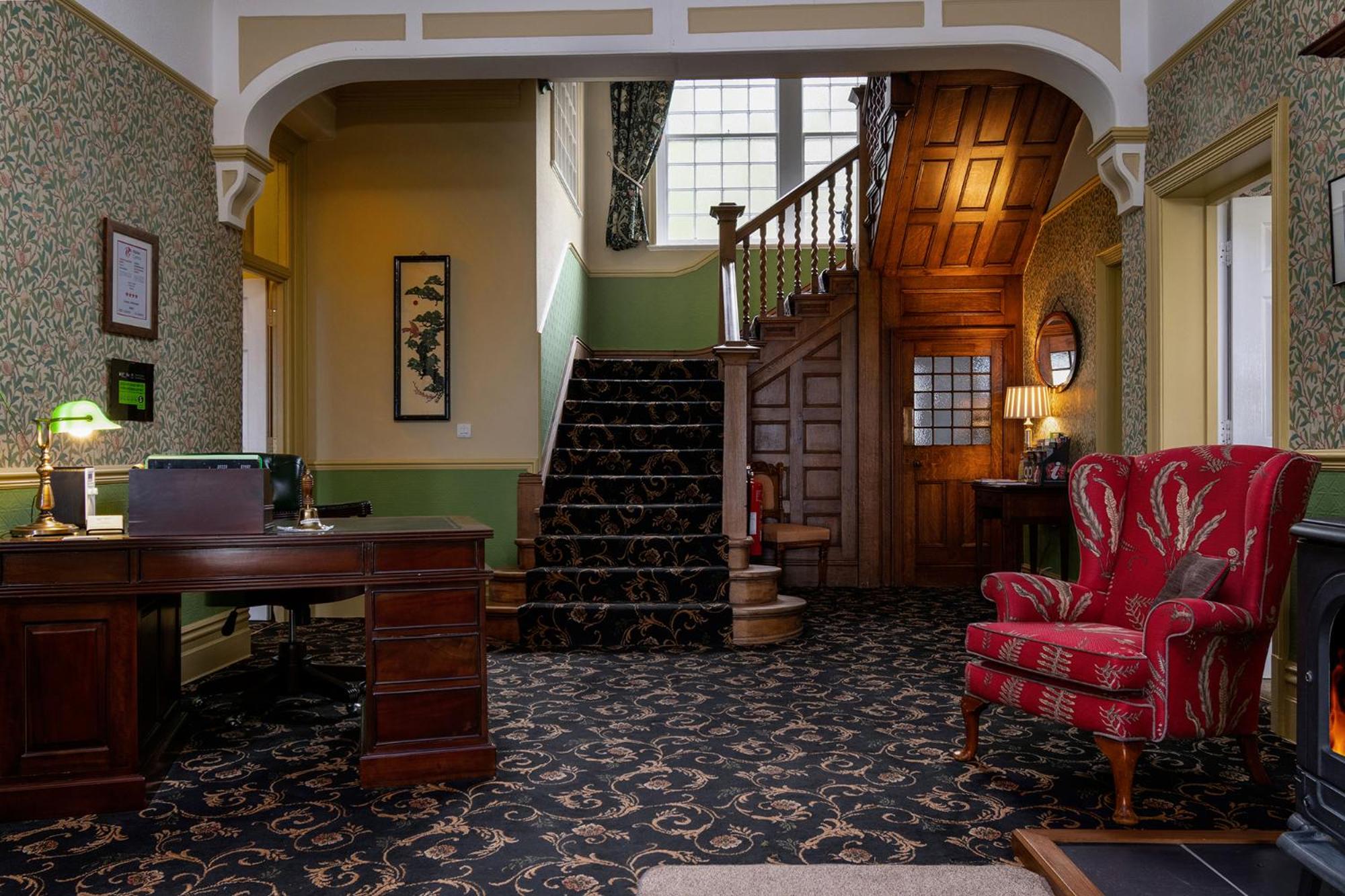 Crown Lodge