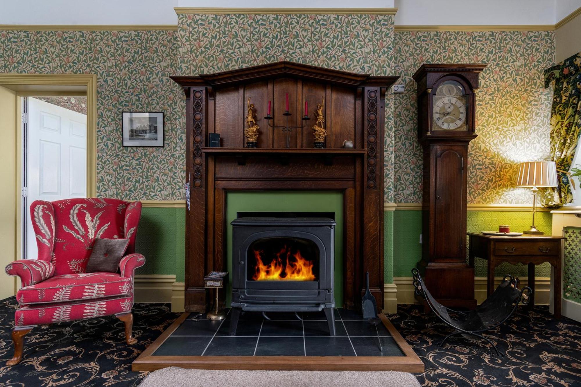 Crown Lodge