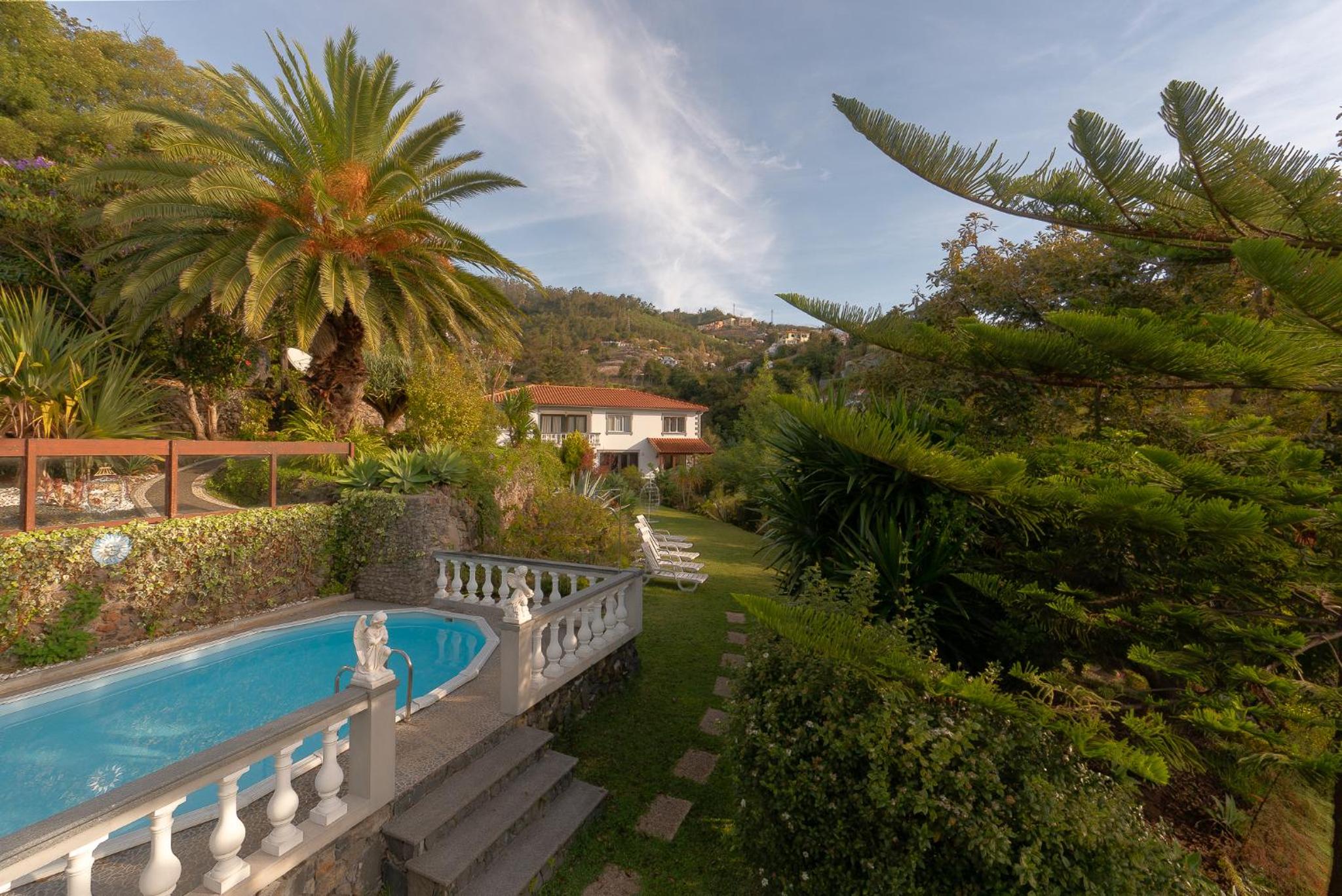 Pool Villa with Botanical Garden view 5