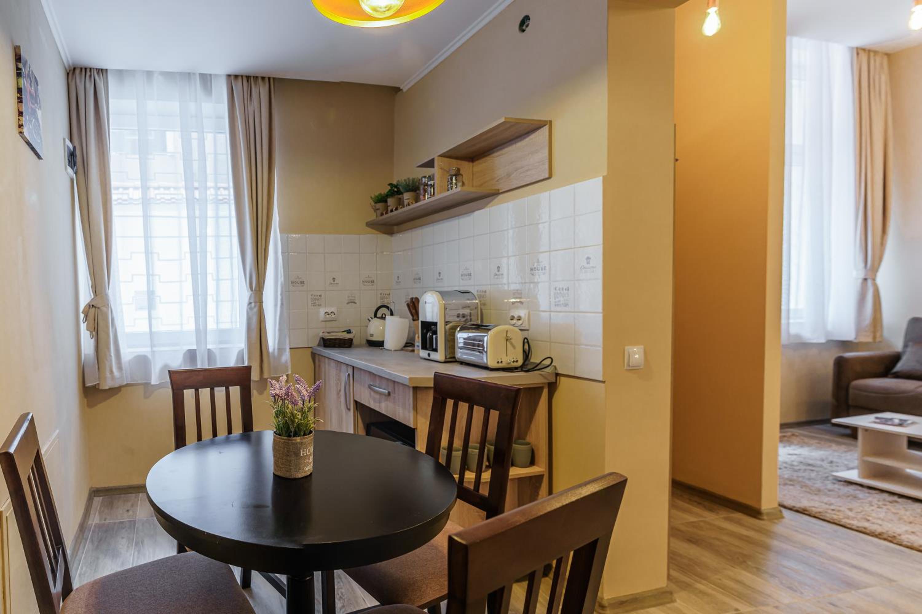 Select City Center Apartments