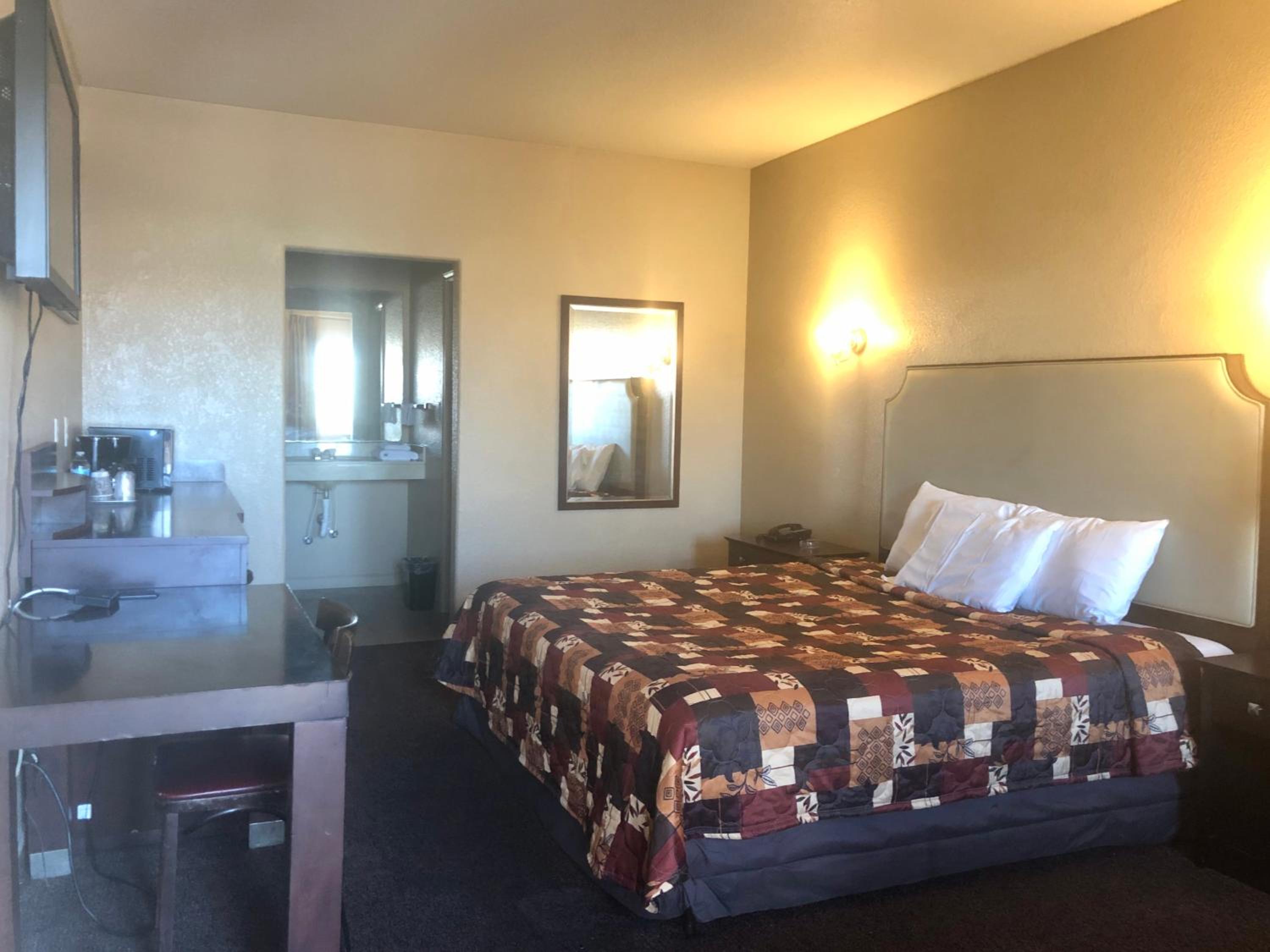 Lone Star Inn & Suites view 5