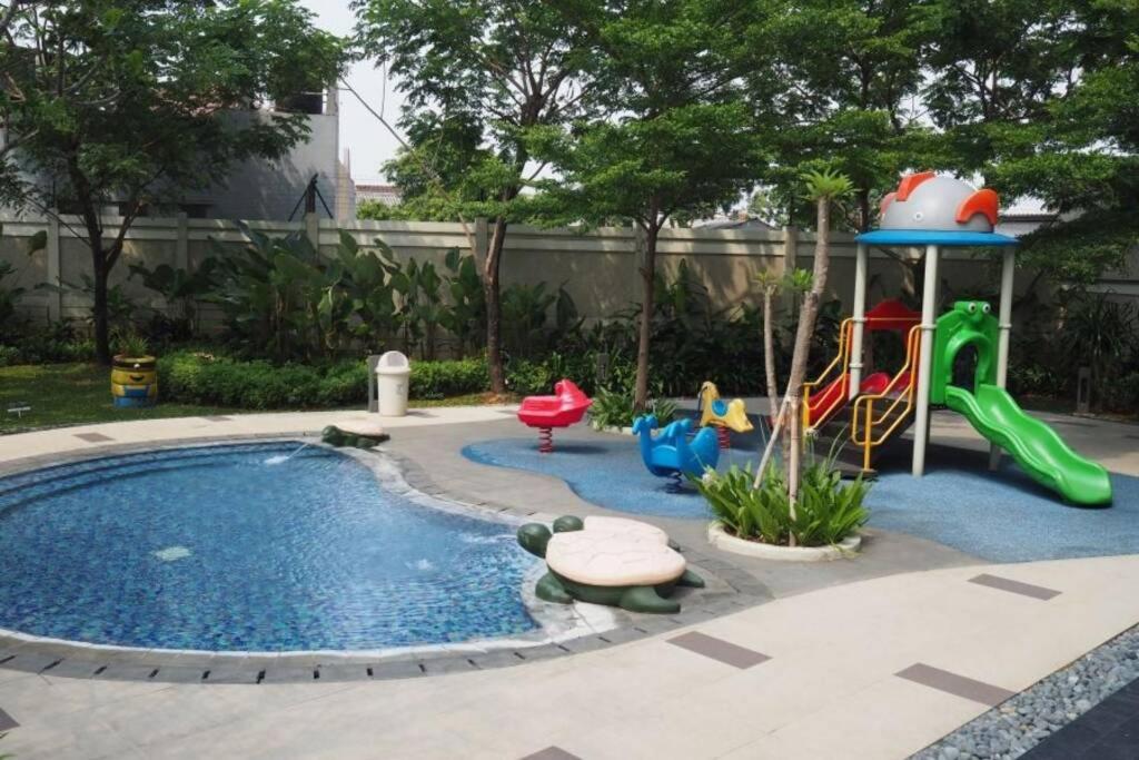 1 BR Apartment near Central Park Mall (Madison Park) view 5
