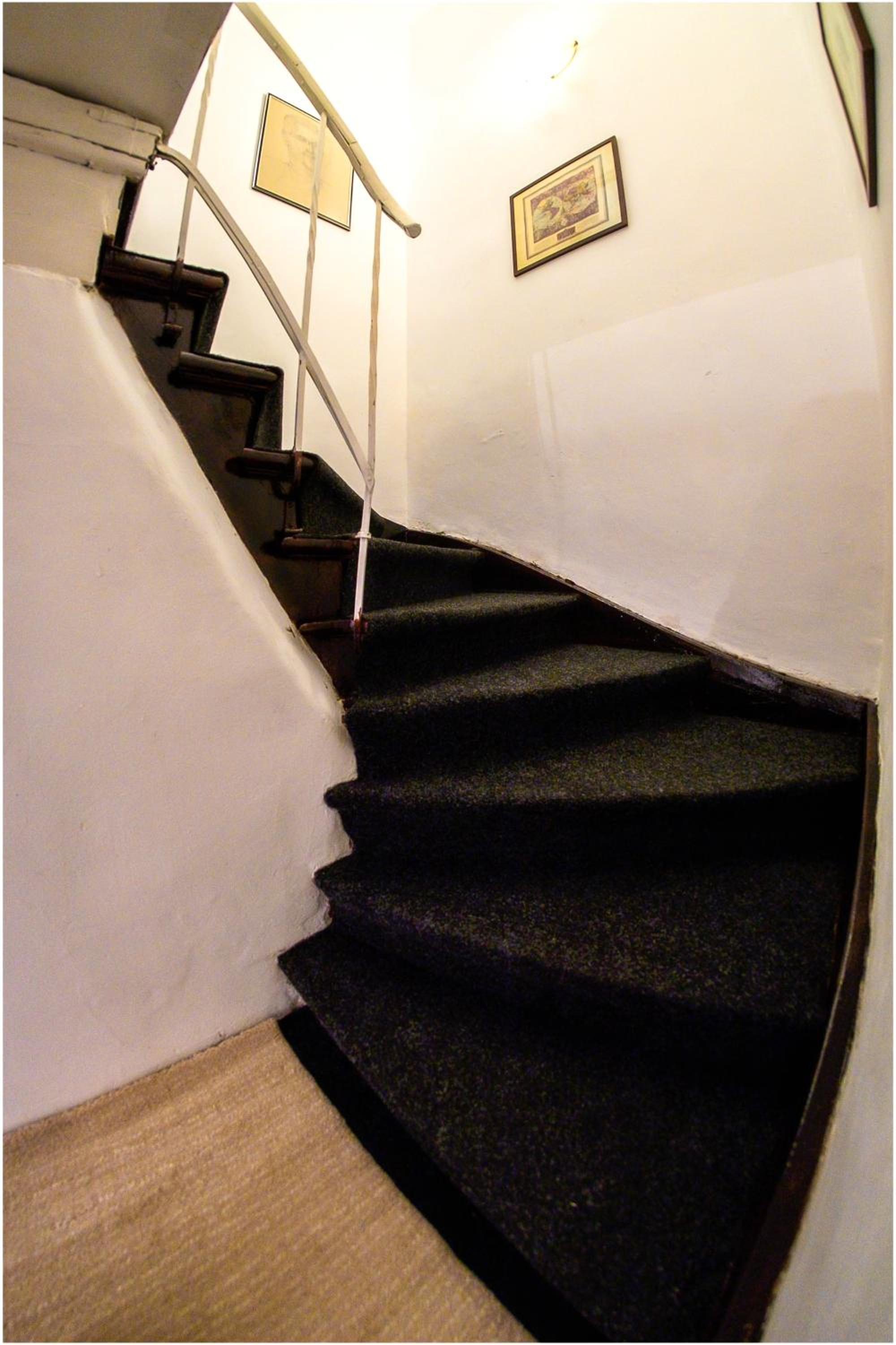 Photo 33
