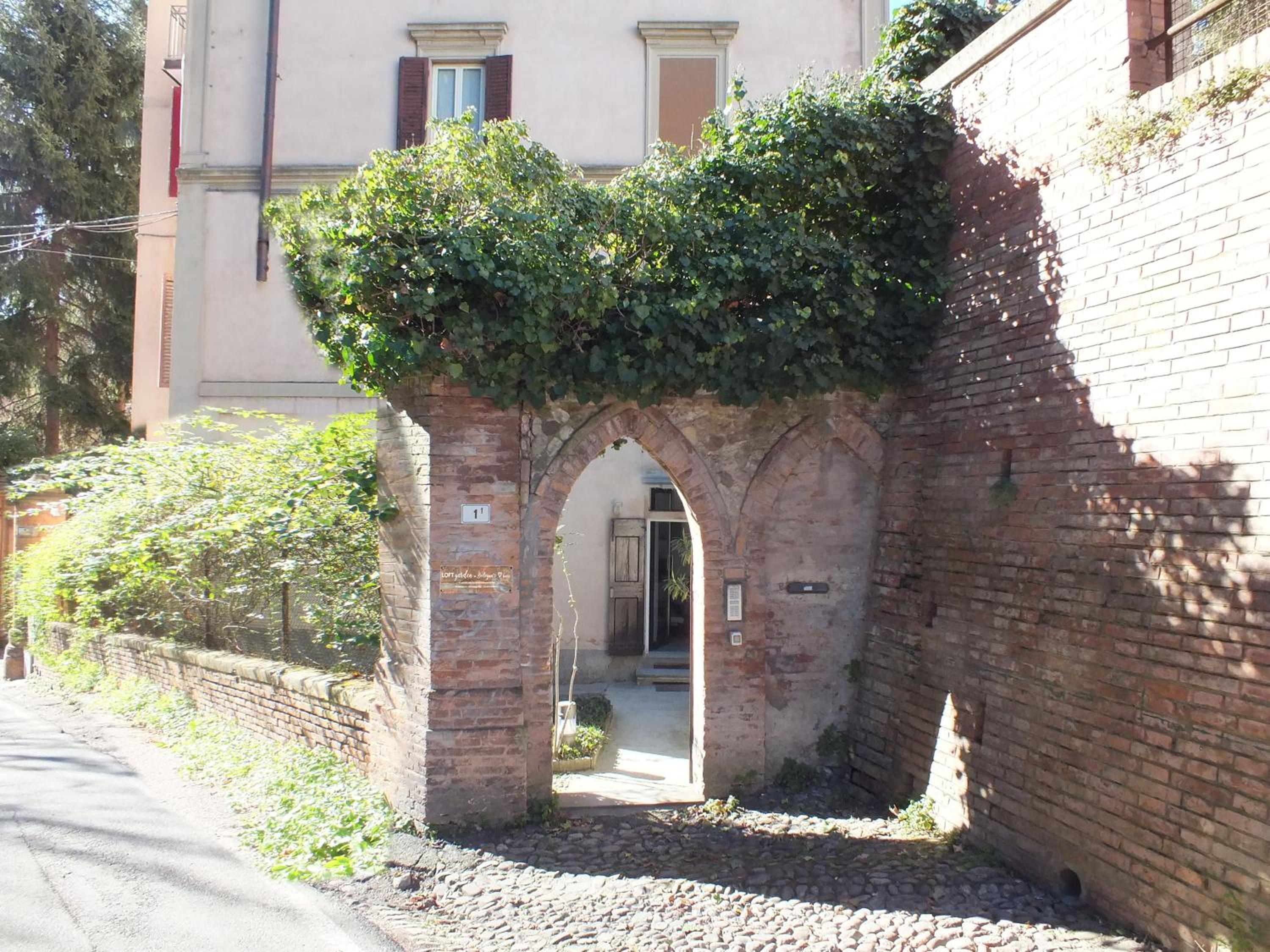 LOFT GARDEN in Bologna's heart OSPEDALE RIZZOLI view 5