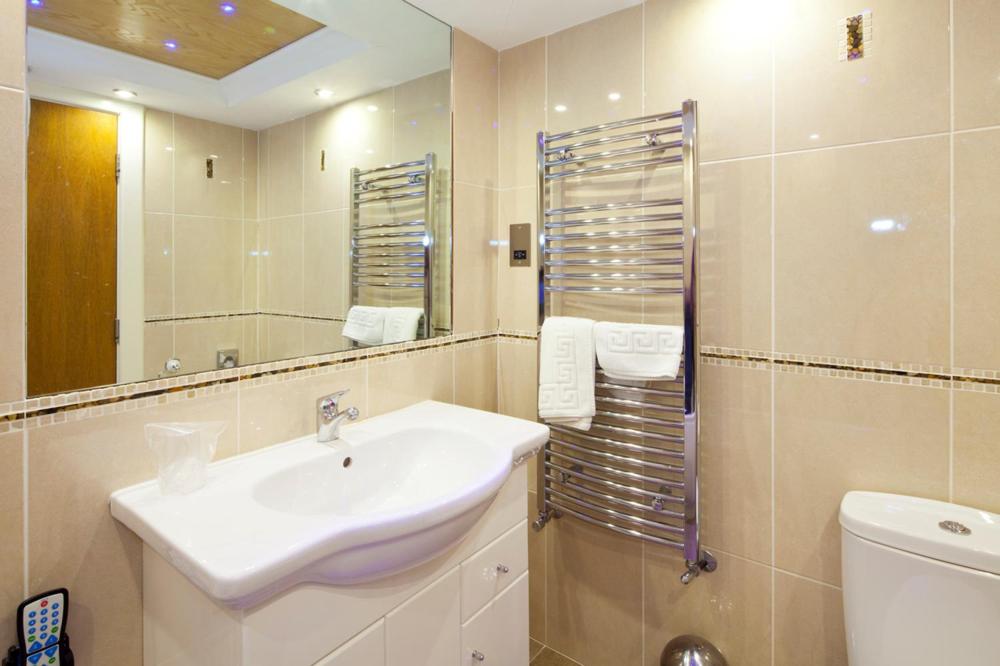 Queens Mansions: Queens Suite, photo 15