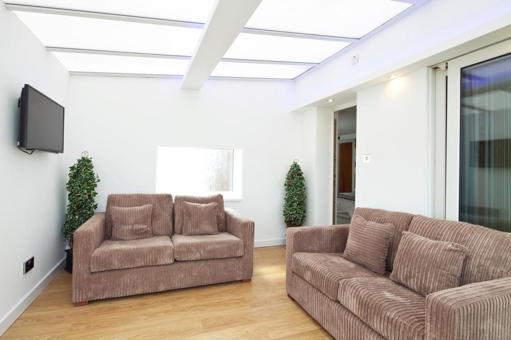 Queens Mansions: Queens Suite