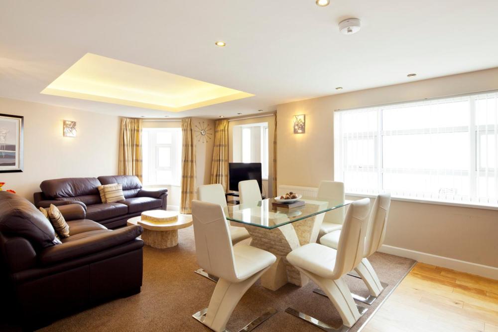 Queens Mansions: Queens Suite