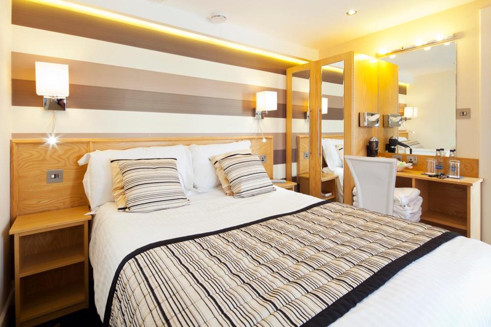 Queens Mansions: Queens Suite, photo 13