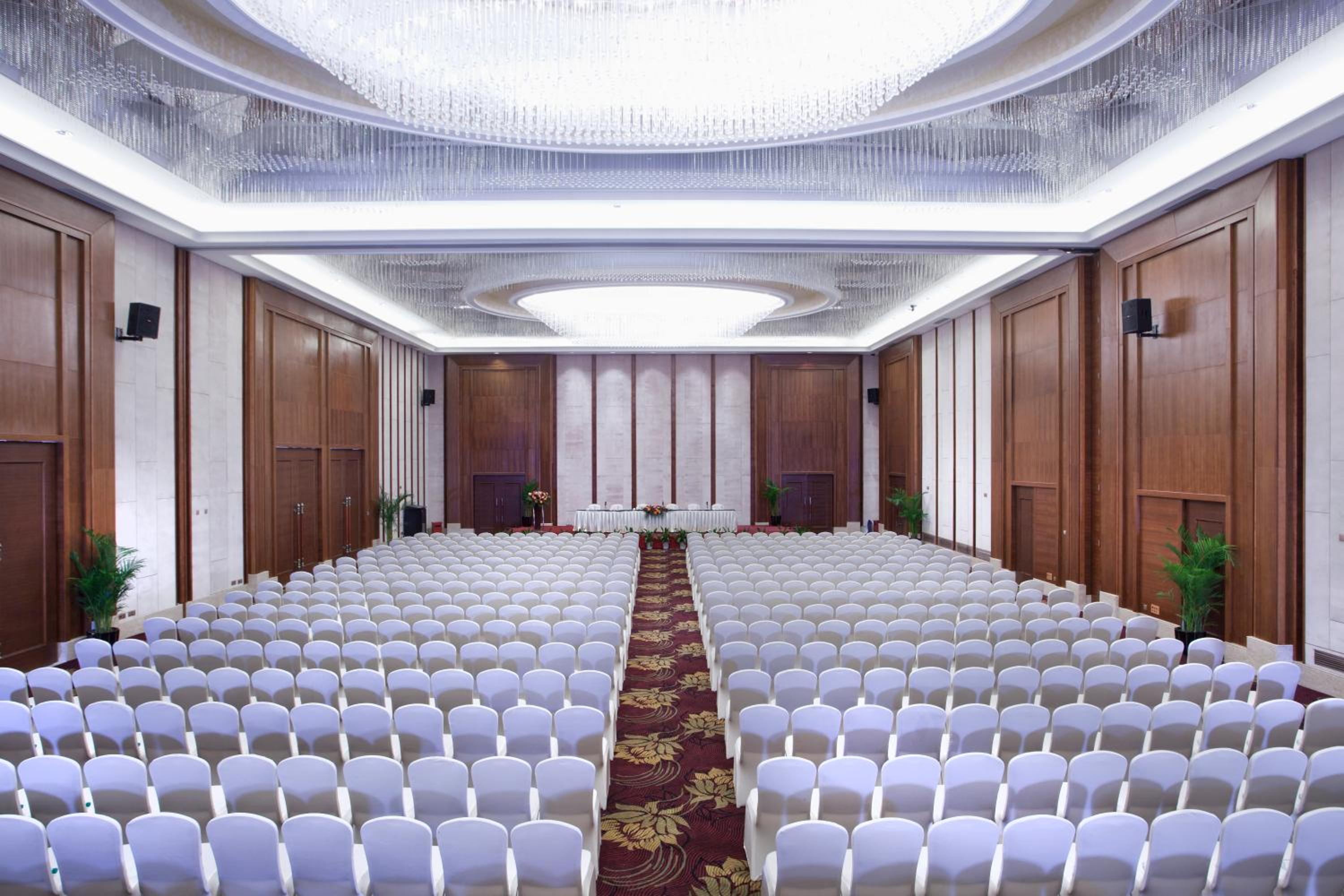Grand Skylight International Hotel Nanchang Ganjiang North Road