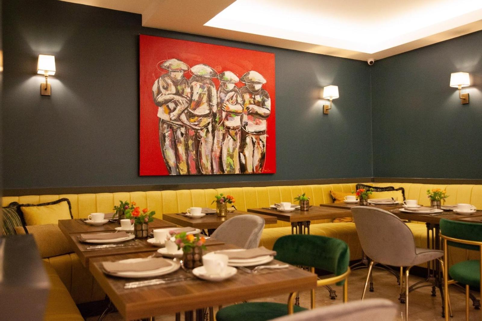 The Fox Otel - Image 88