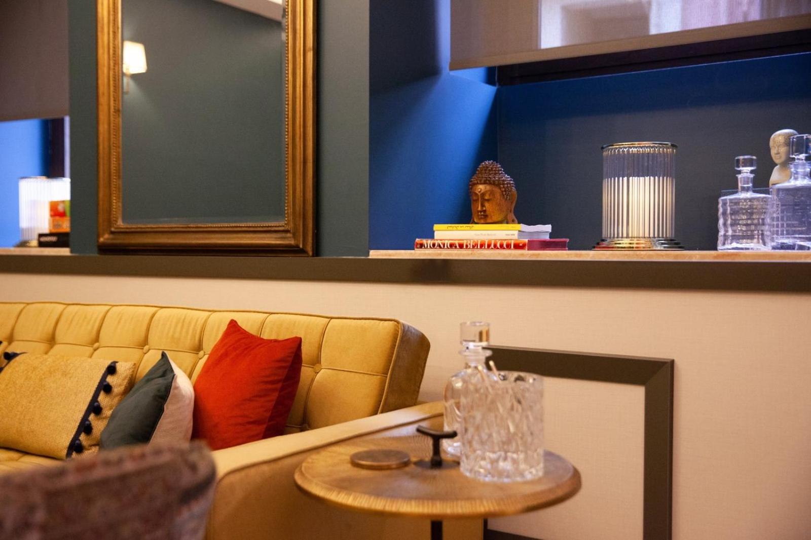 The Fox Otel - Image 91