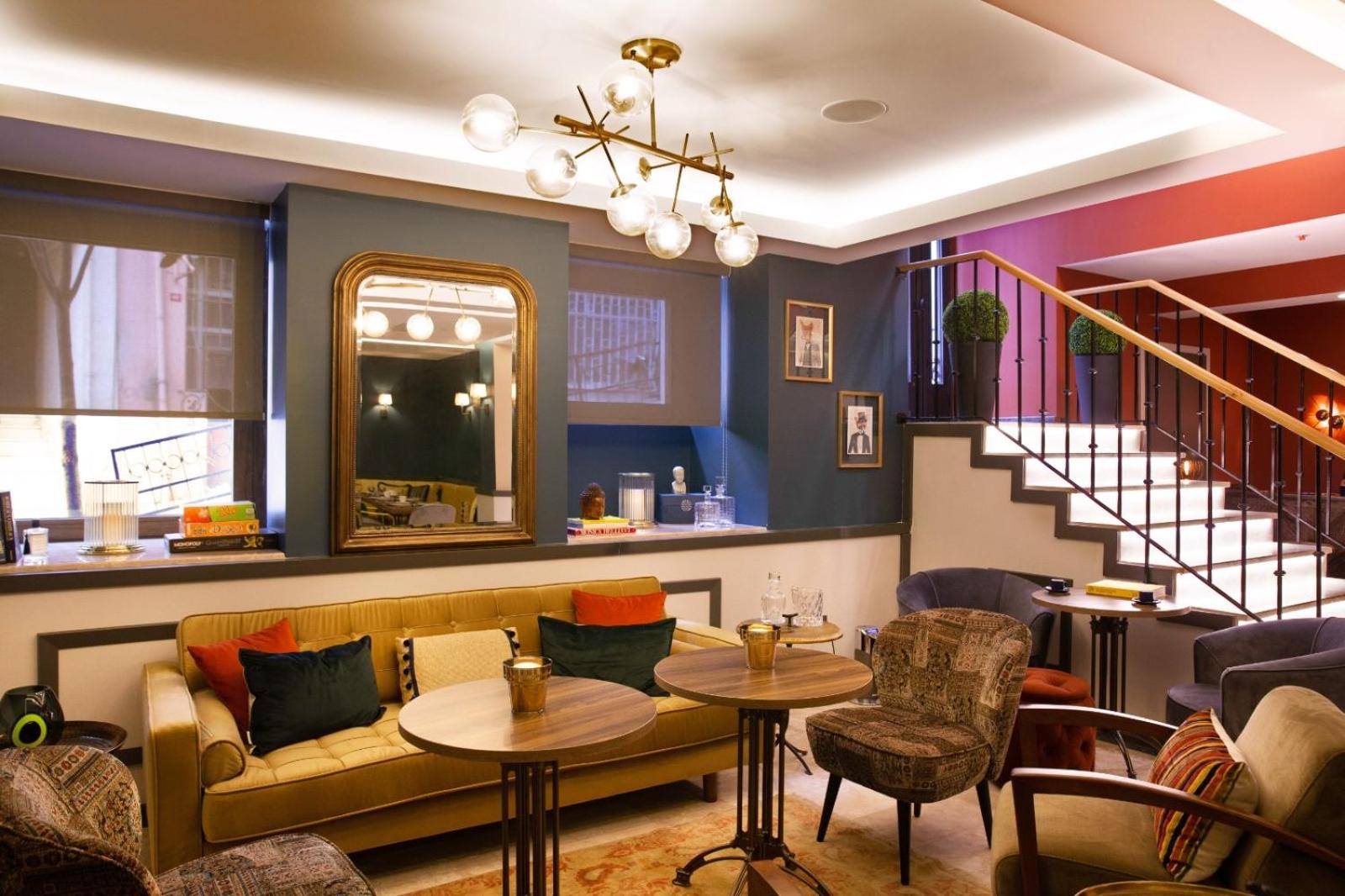 The Fox Otel - Image 87