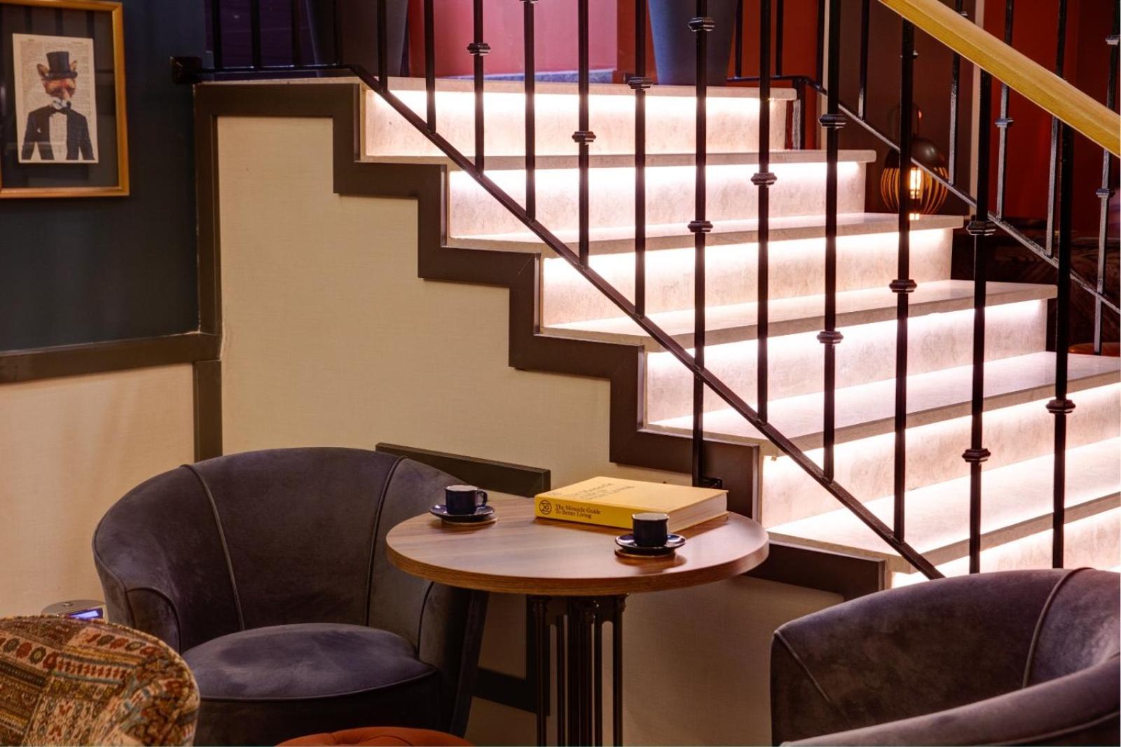 The Fox Otel - Image 84