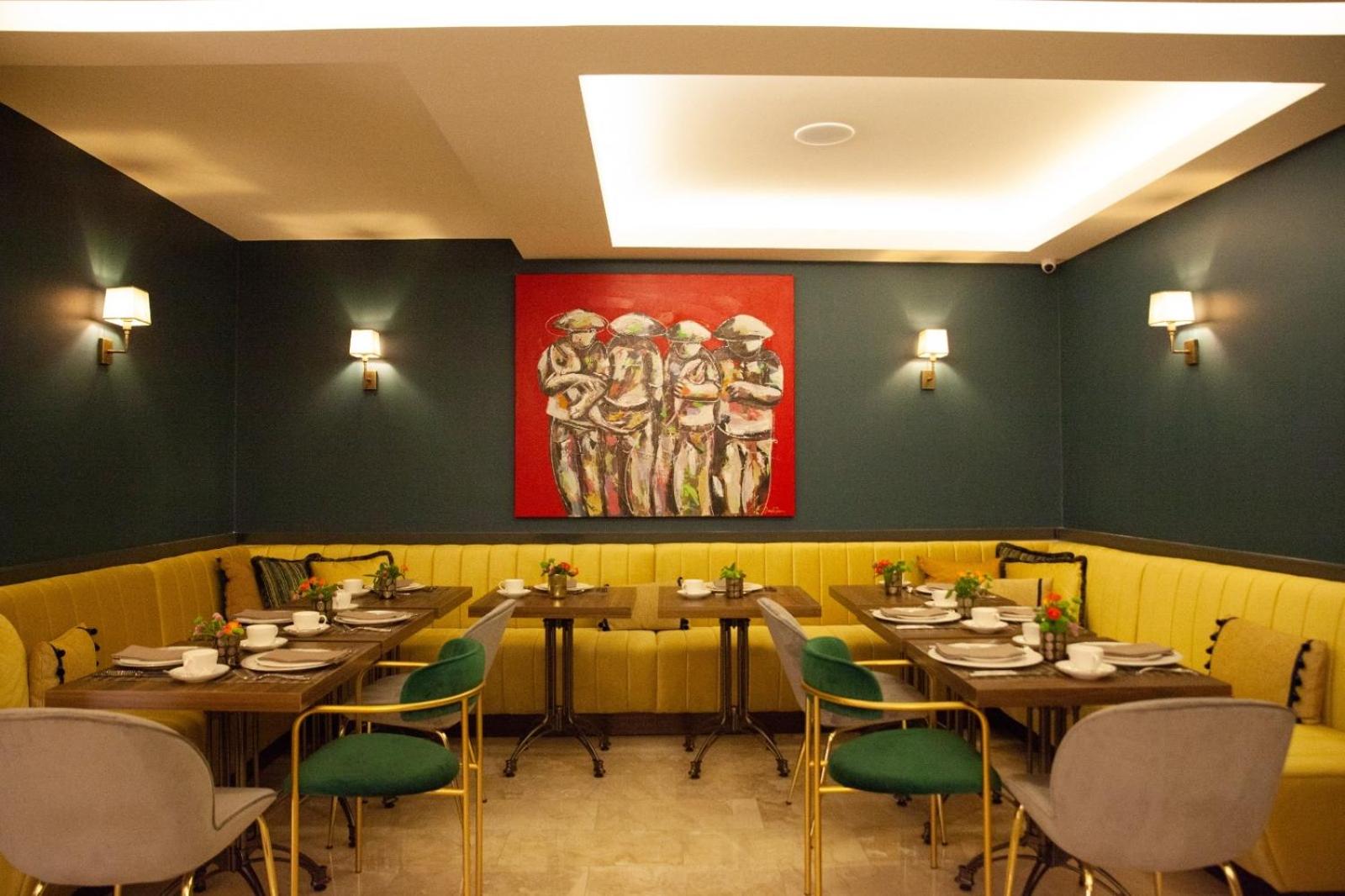 The Fox Otel - Image 80