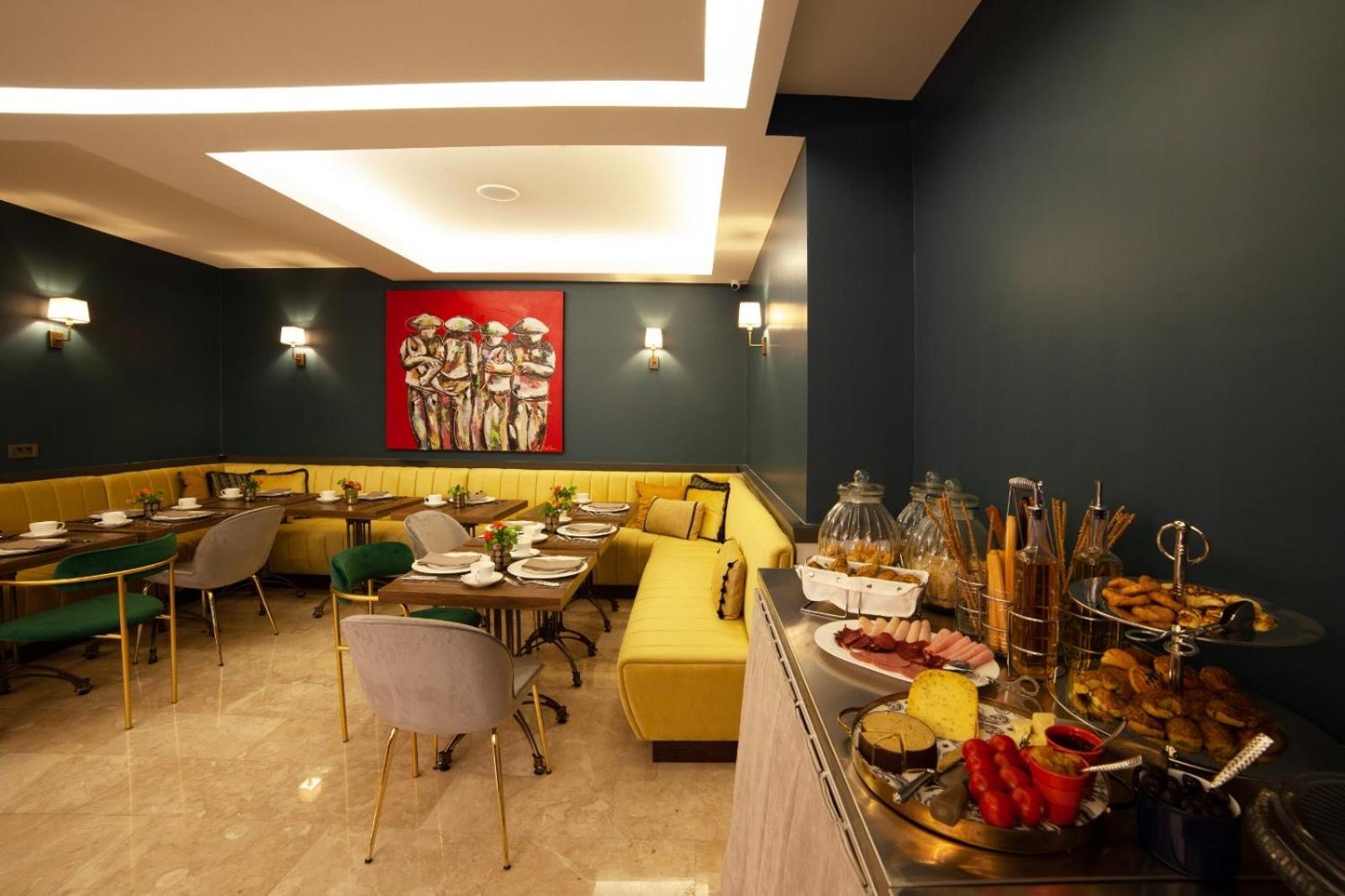 The Fox Otel - Image 72