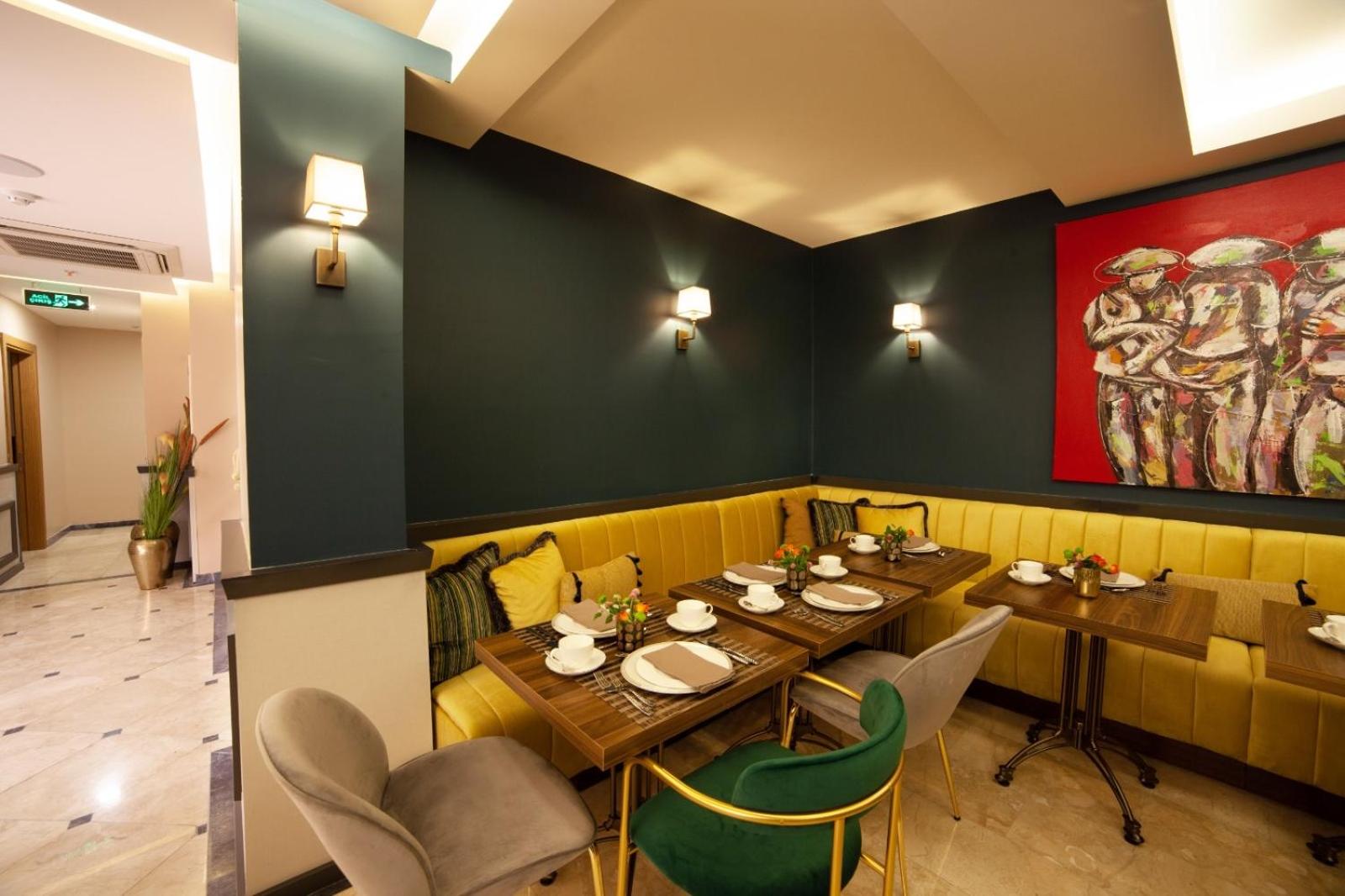 The Fox Otel - Image 71