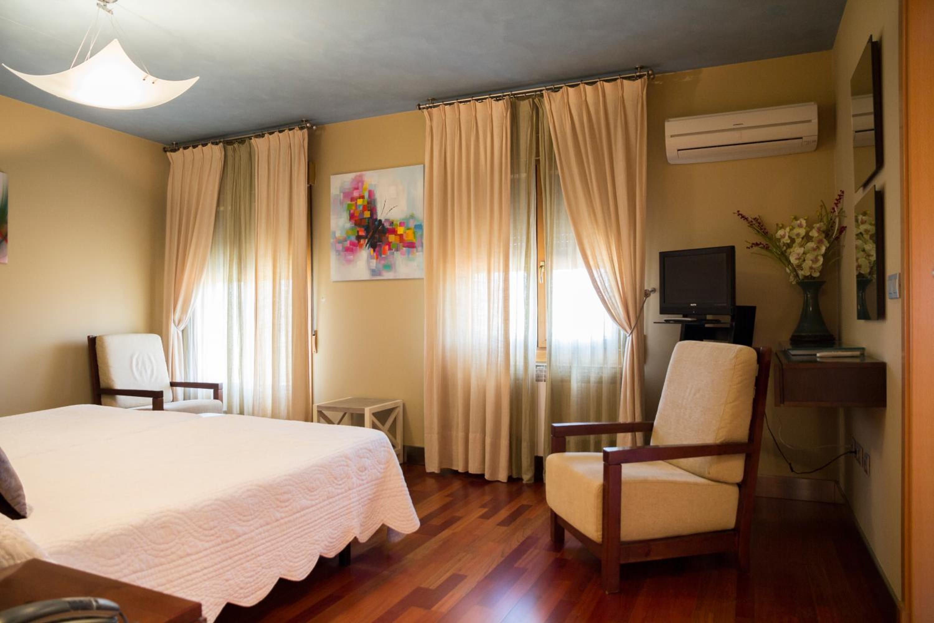 Hostal Fuentefria photo 2