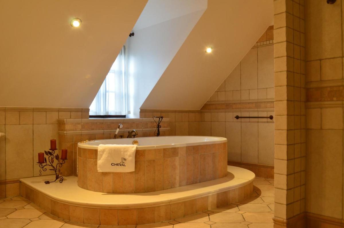 Jacuzzi