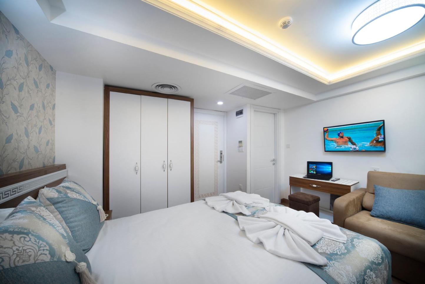 Lika Hotel photo 5