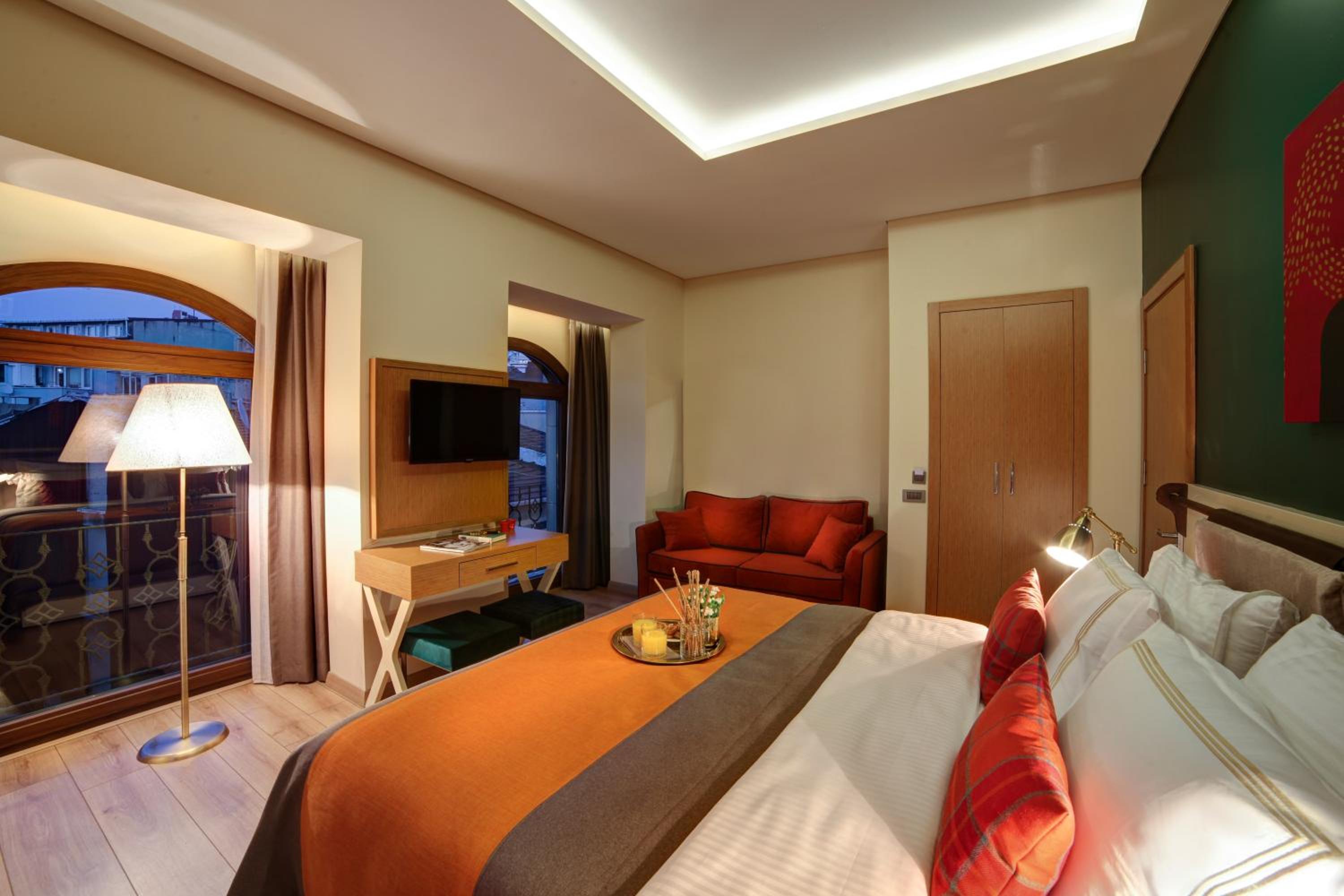 The Fox Otel - Image 47