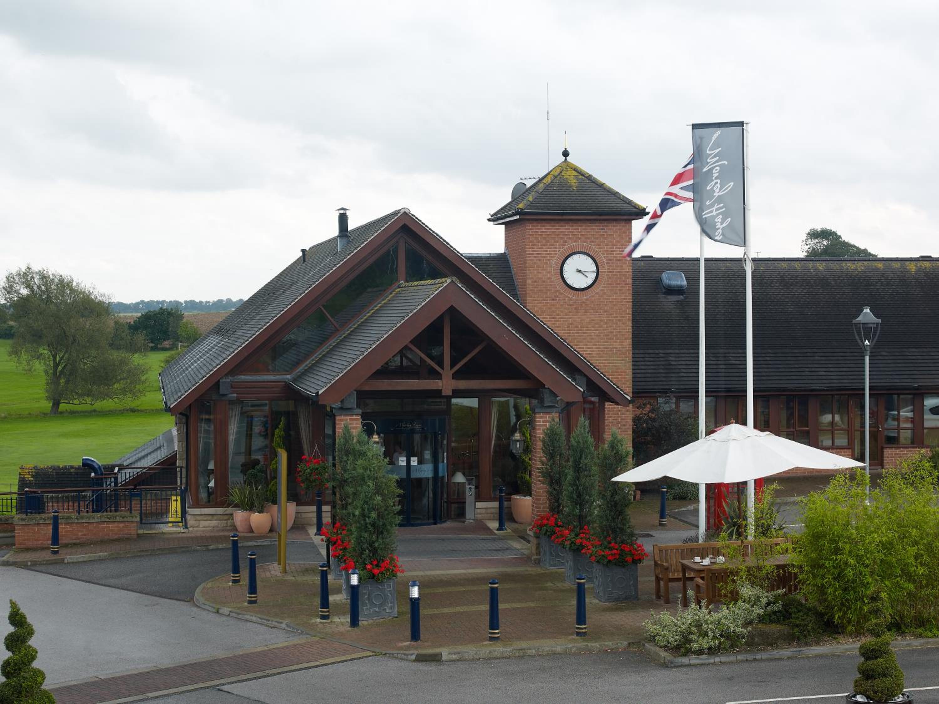 Hotel Morley Hayes Hotel - Image 1