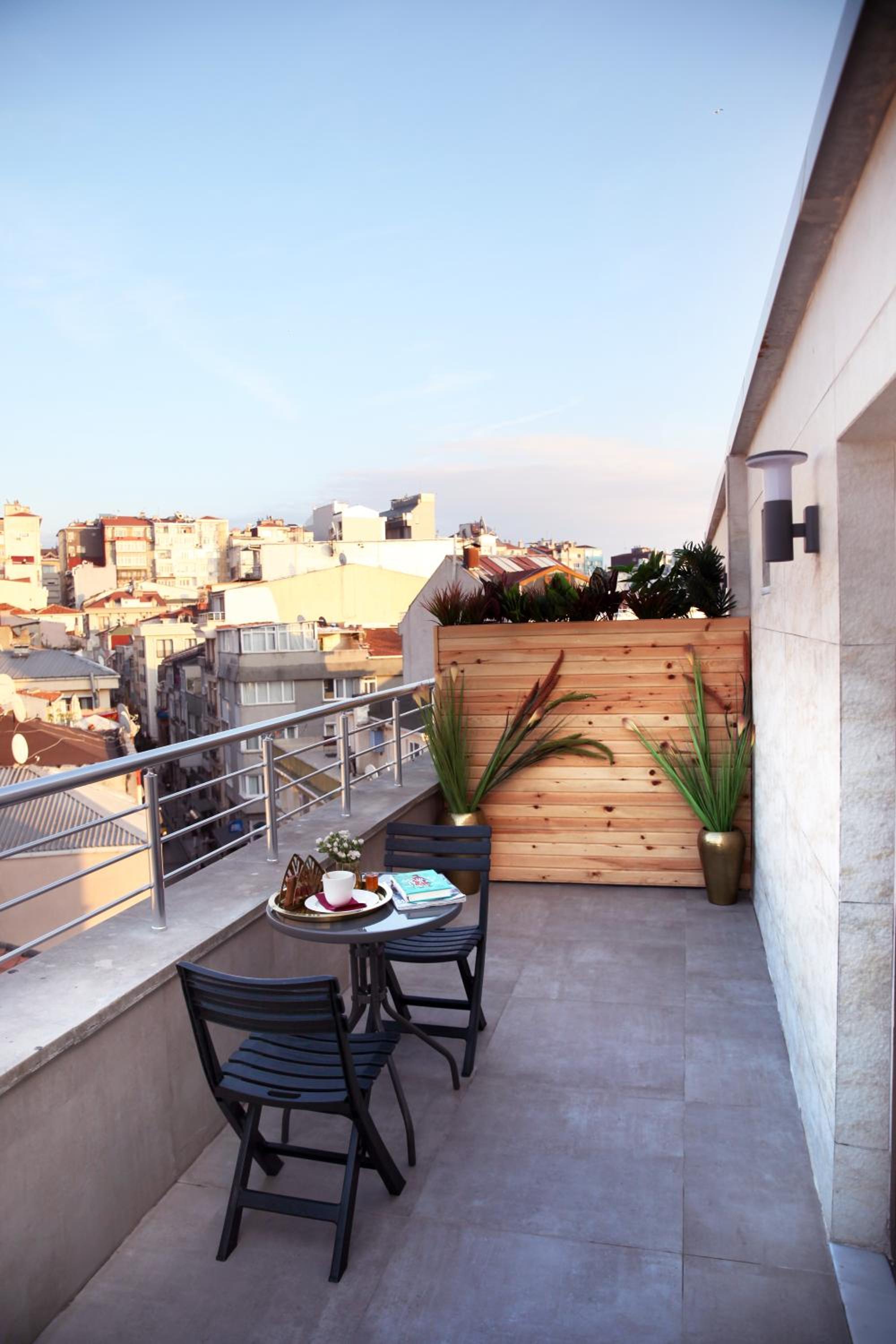 The Fox Otel - Image 63