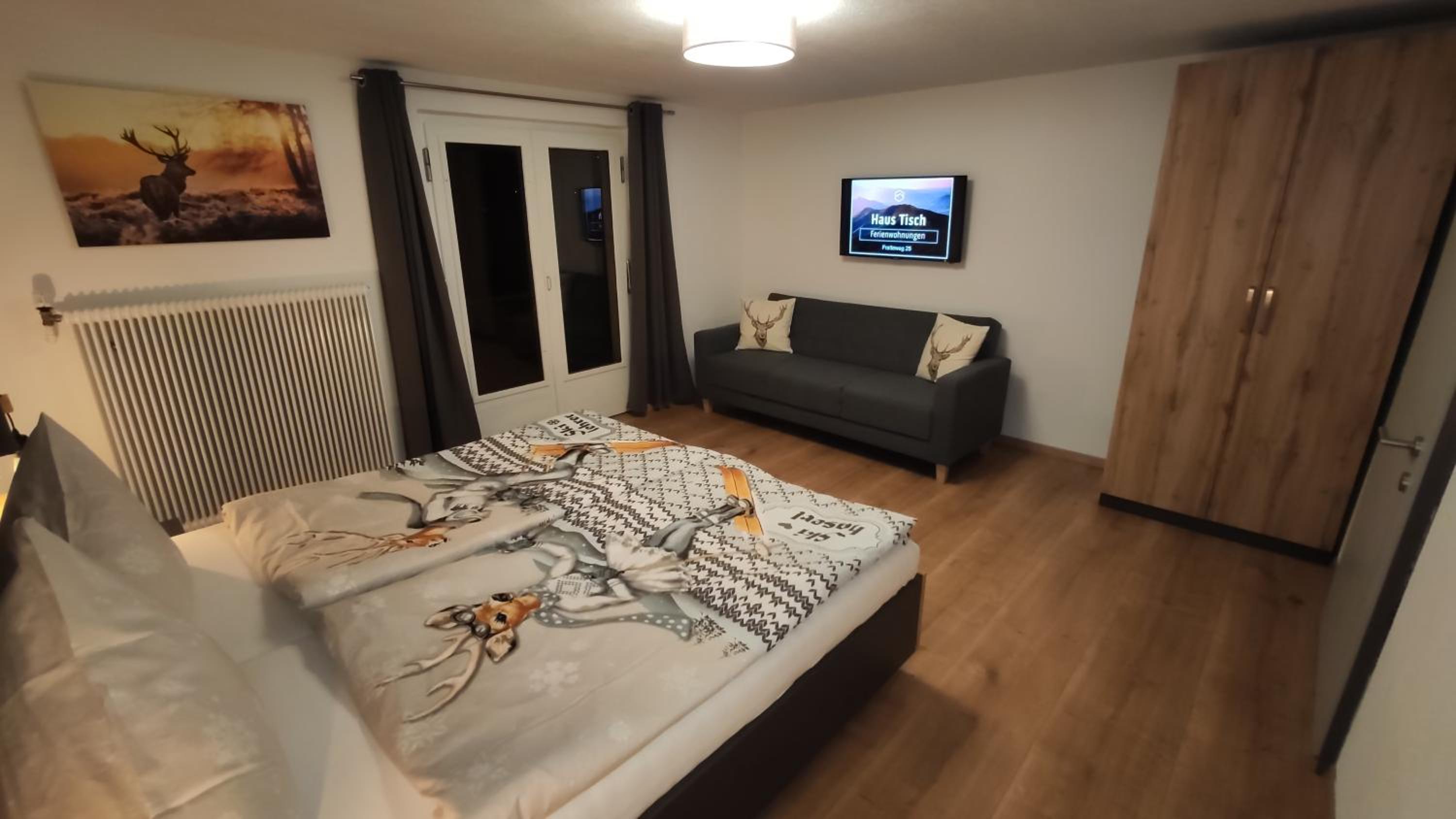 Haus Tisch