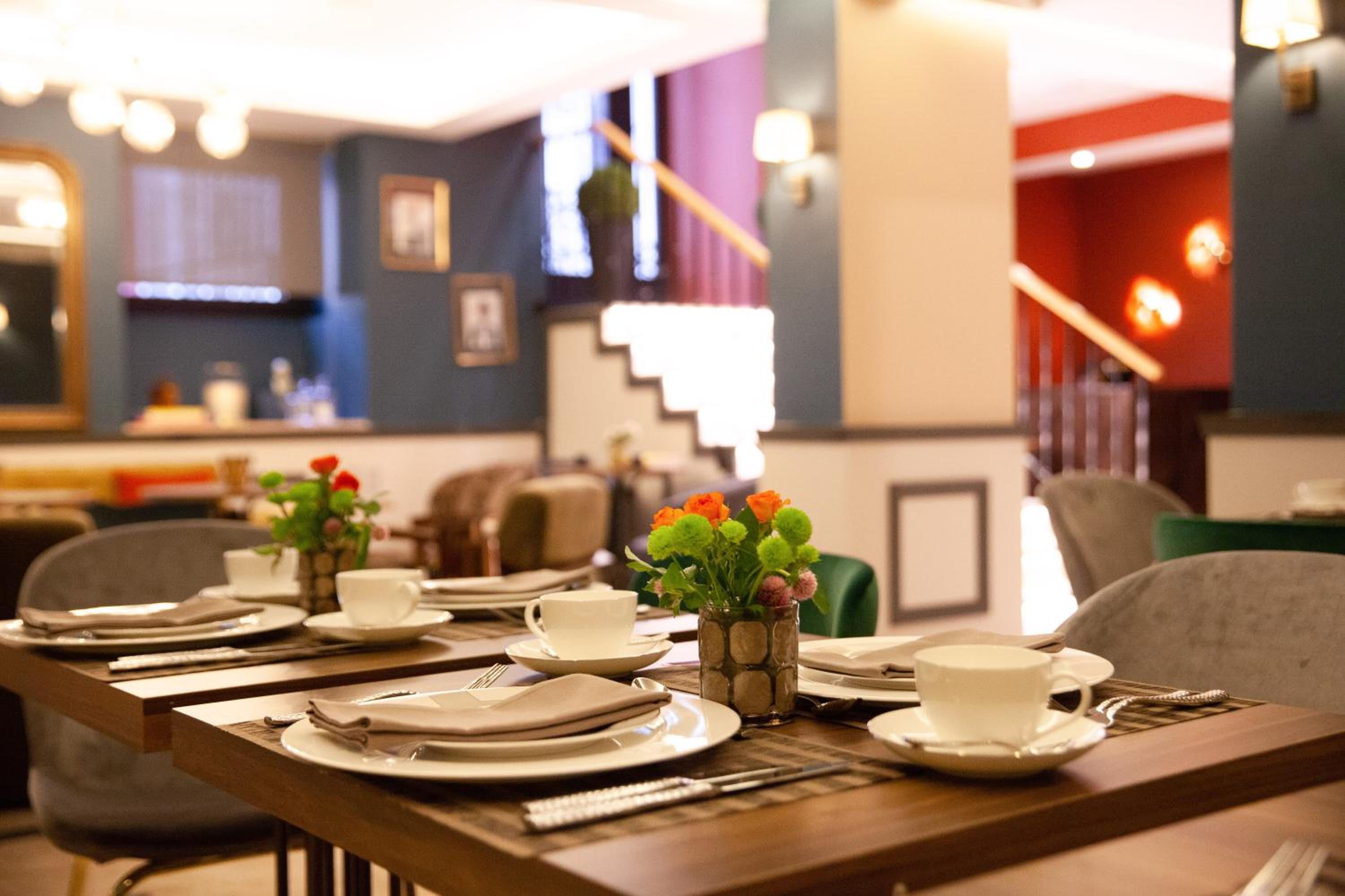 The Fox Otel - Image 67