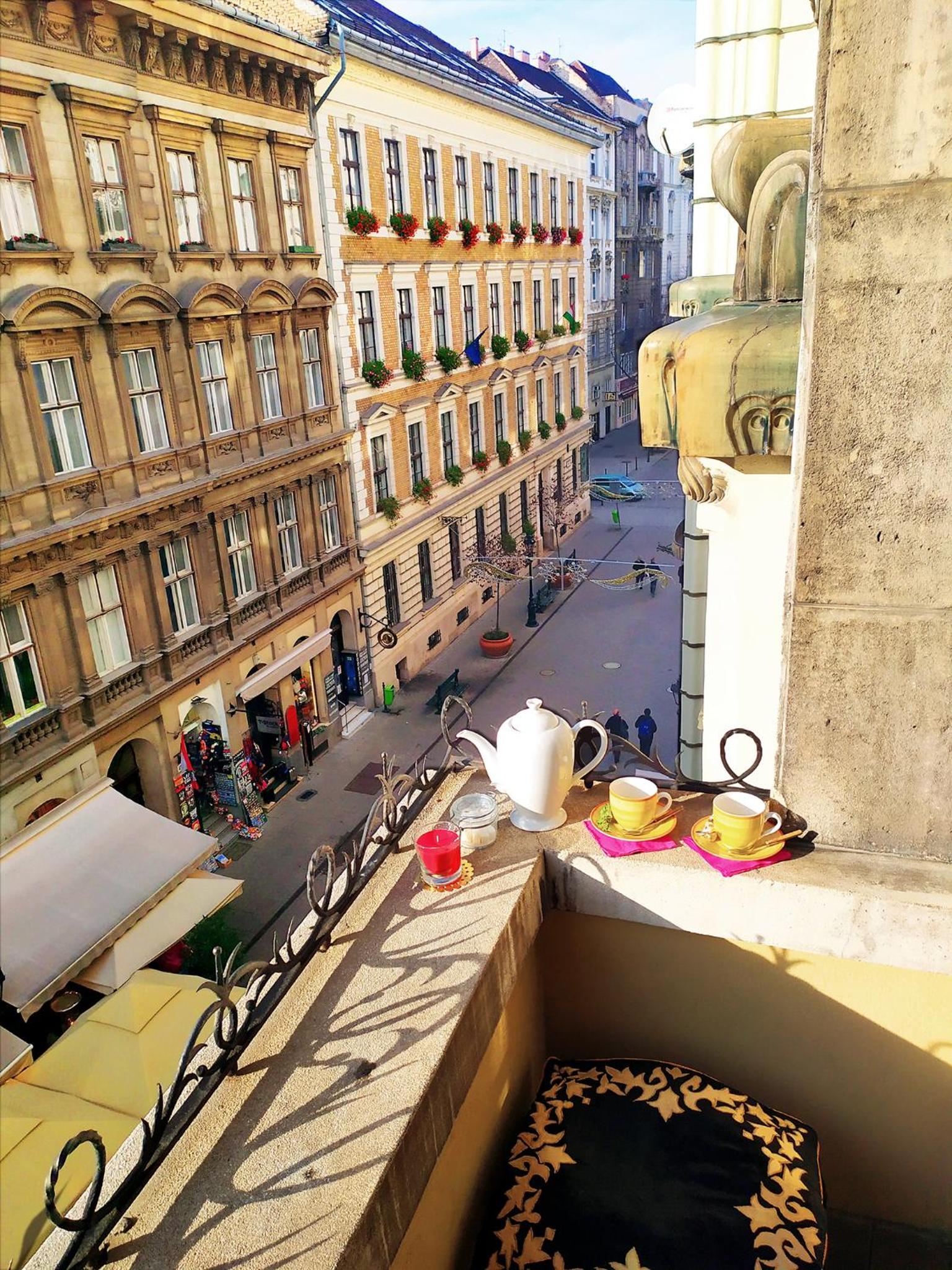 balance & terrace