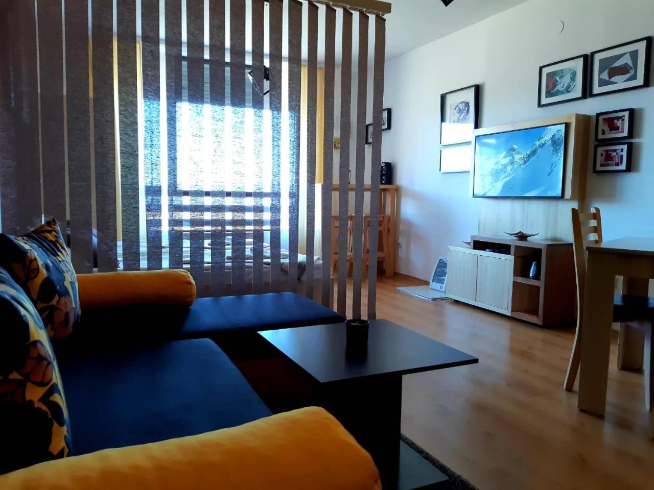 F307 Studio Aspen Golf Resort Bansko view 4