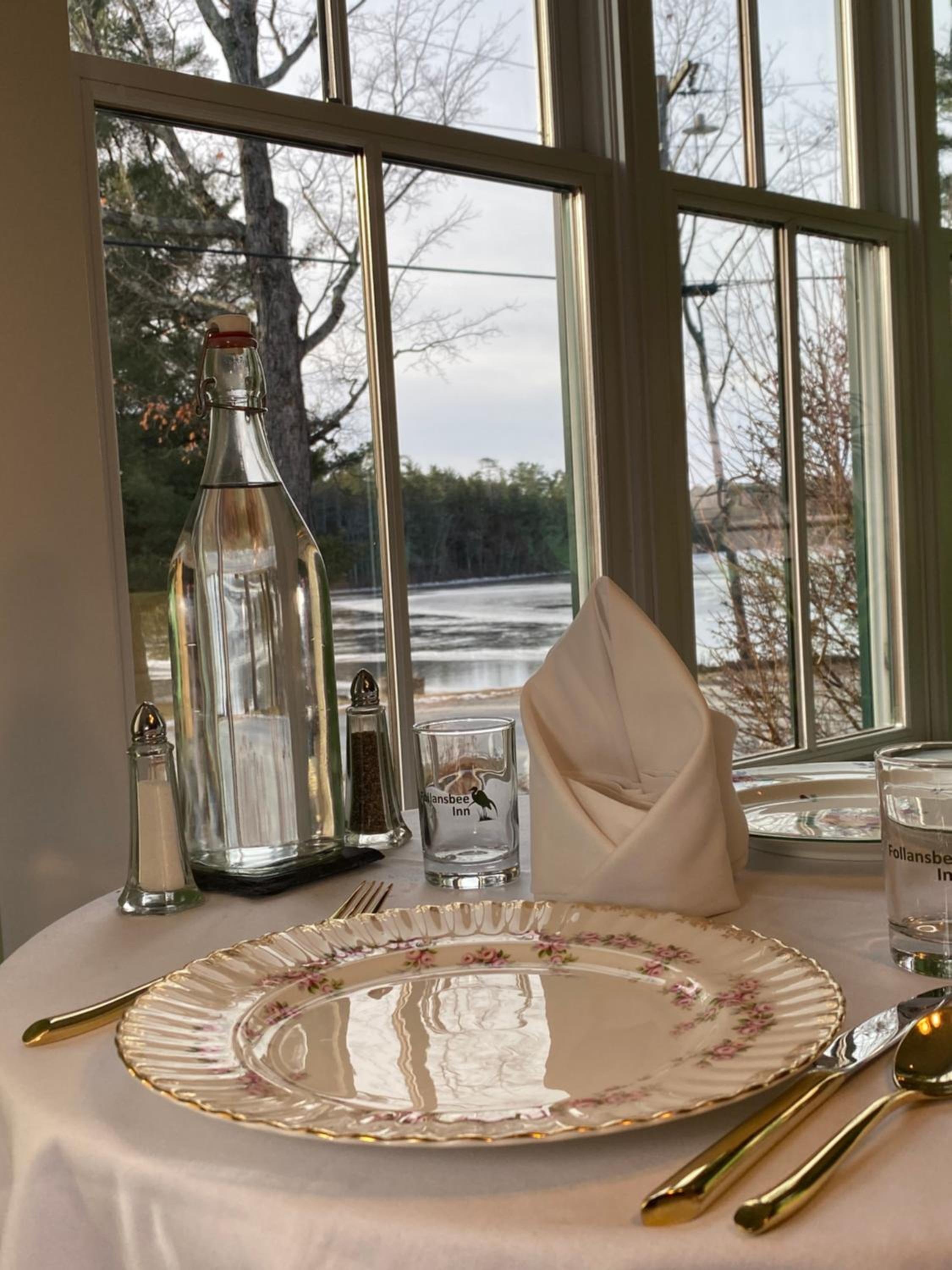 Follansbee Inn