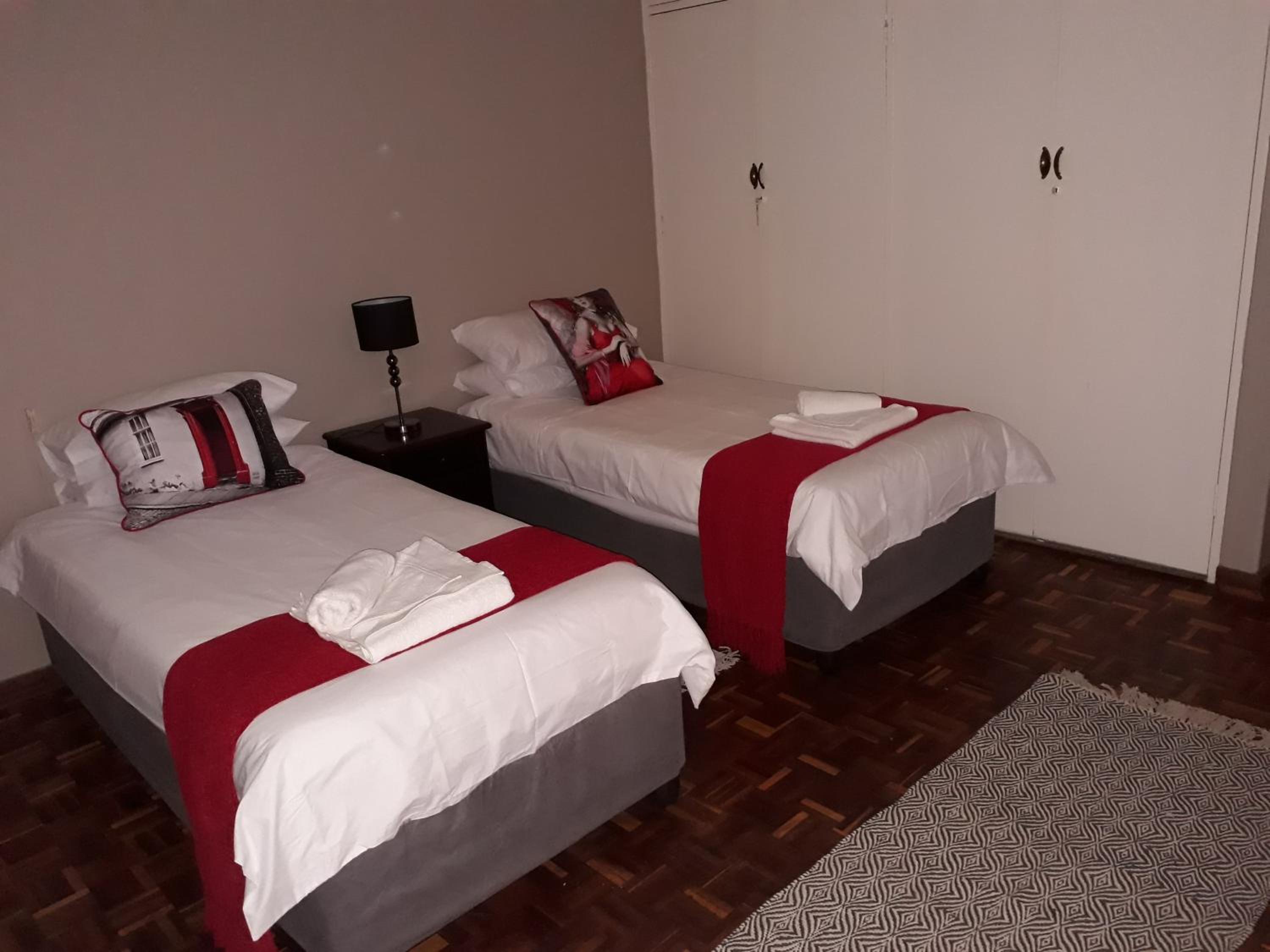 Caledon Overnight Rooms view 4