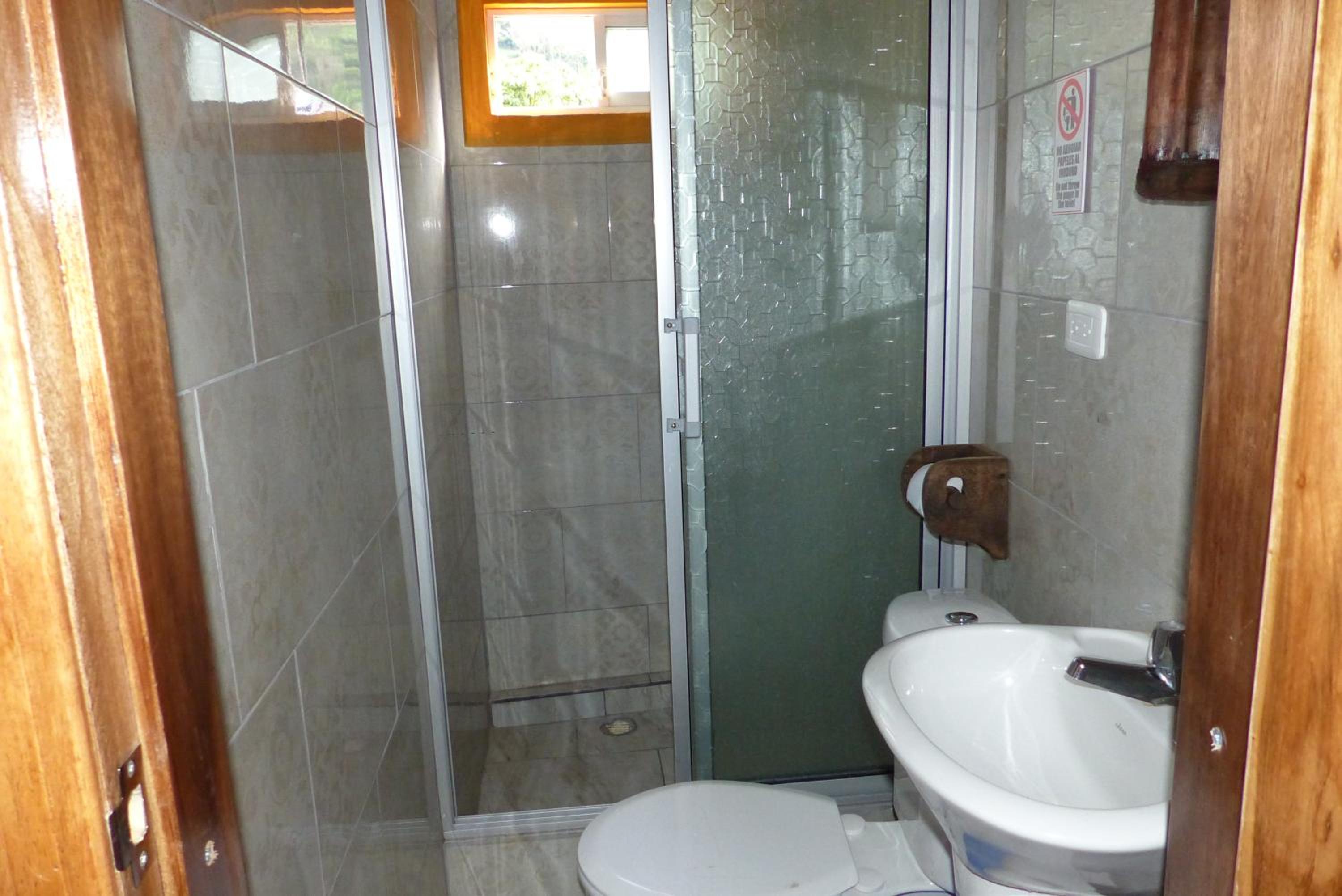 Hostal La Casa Amarilla City