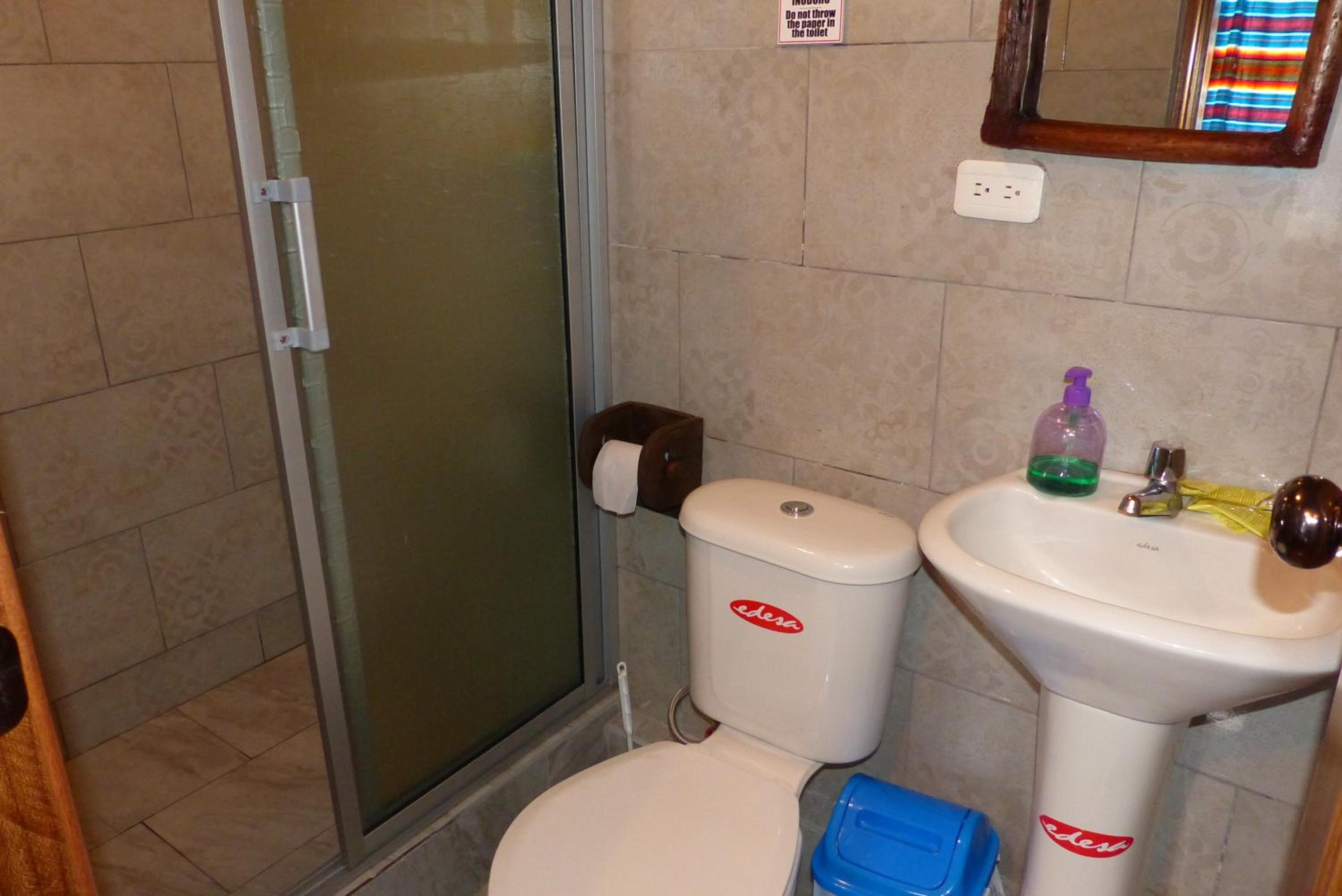 Hostal La Casa Amarilla City