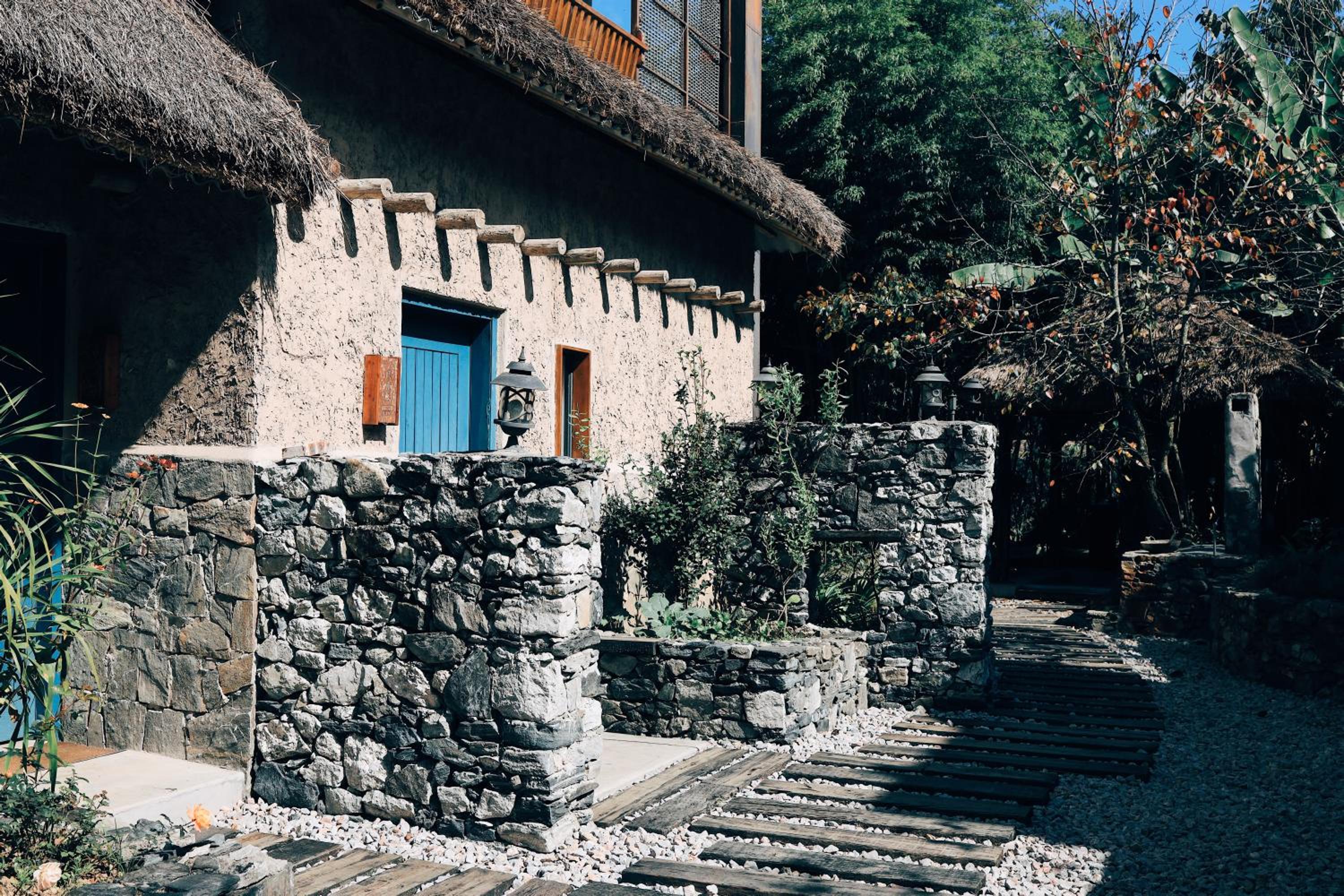 Twelve Manor Xiangdian Yuanyang Rice Terraces Retreat