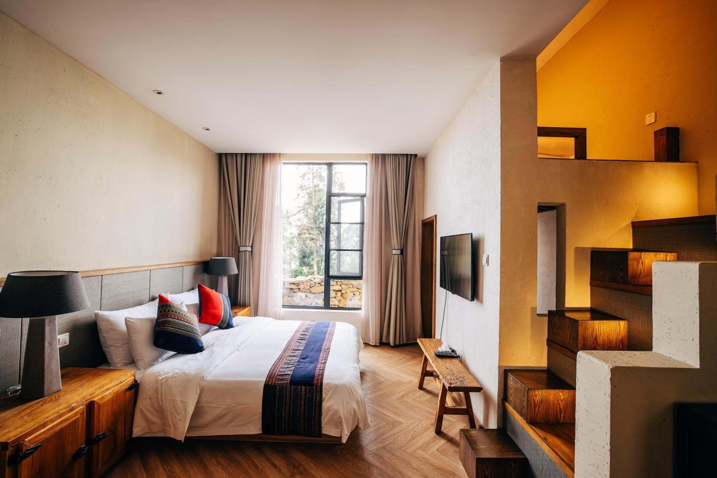 Twelve Manor Xiangdian Yuanyang Rice Terraces Retreat