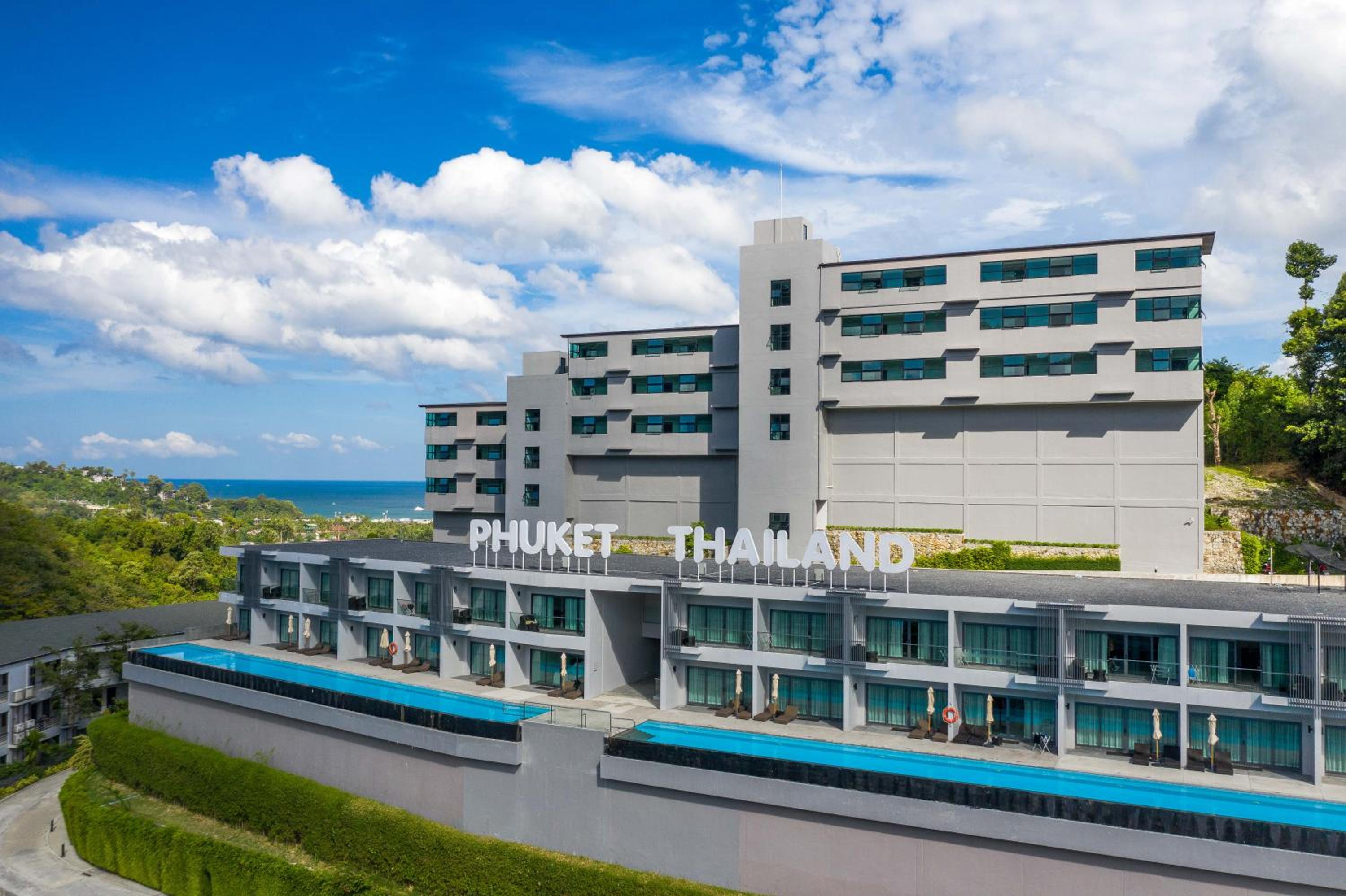Patong Bay Hill Resort 5