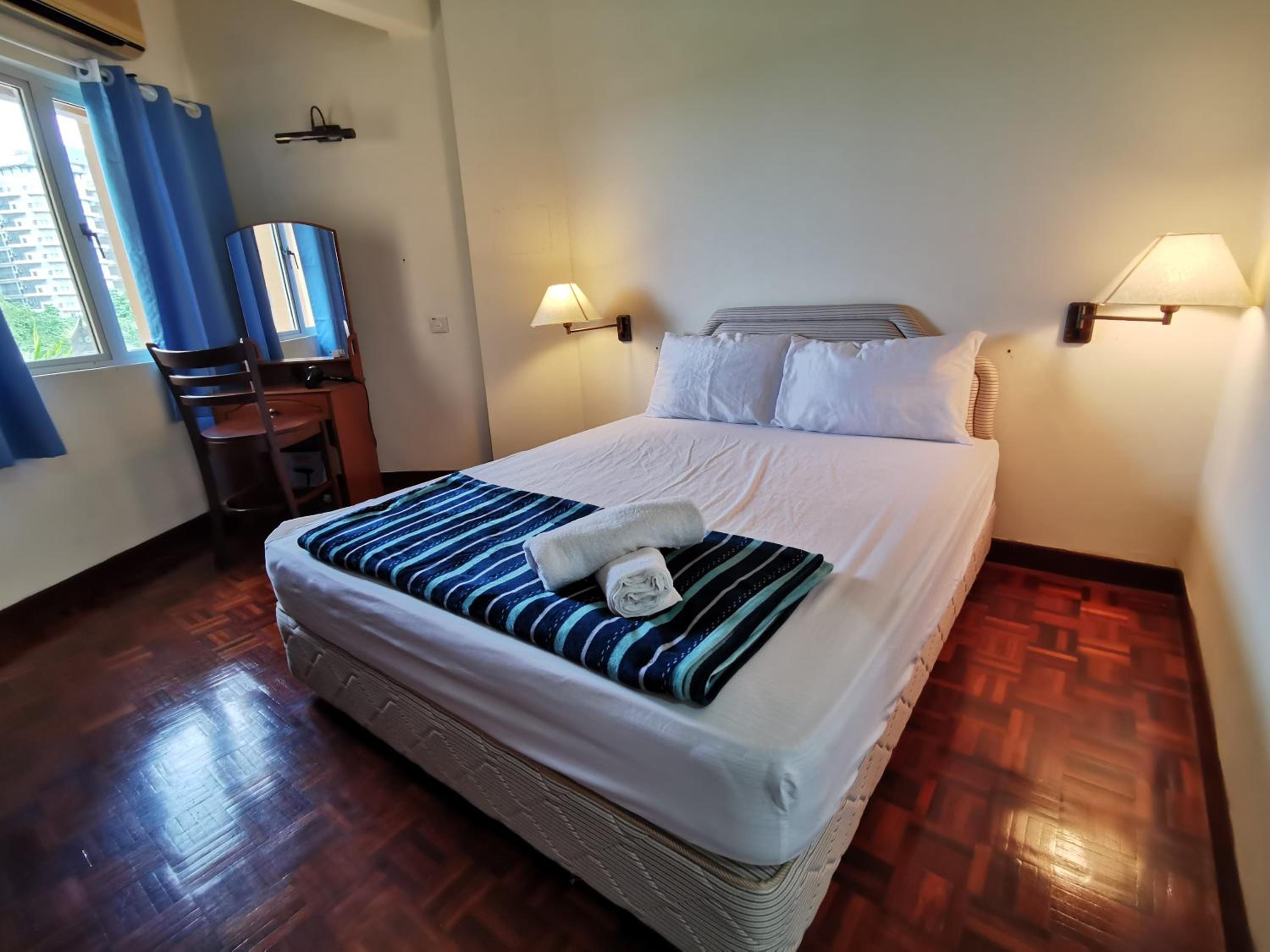 Beachfront Unit at Seri Bulan , Pantai Teluk Kemang photo 4