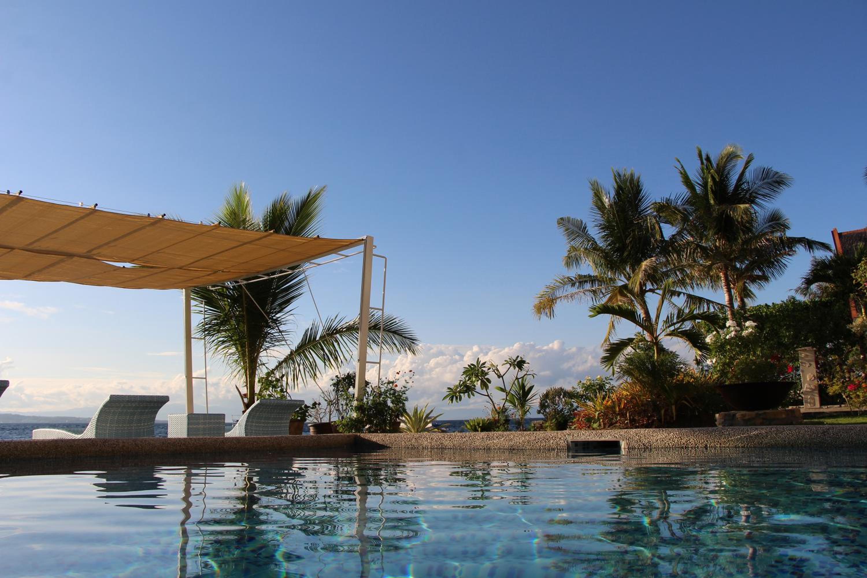 Emoha Dive Resort view 4