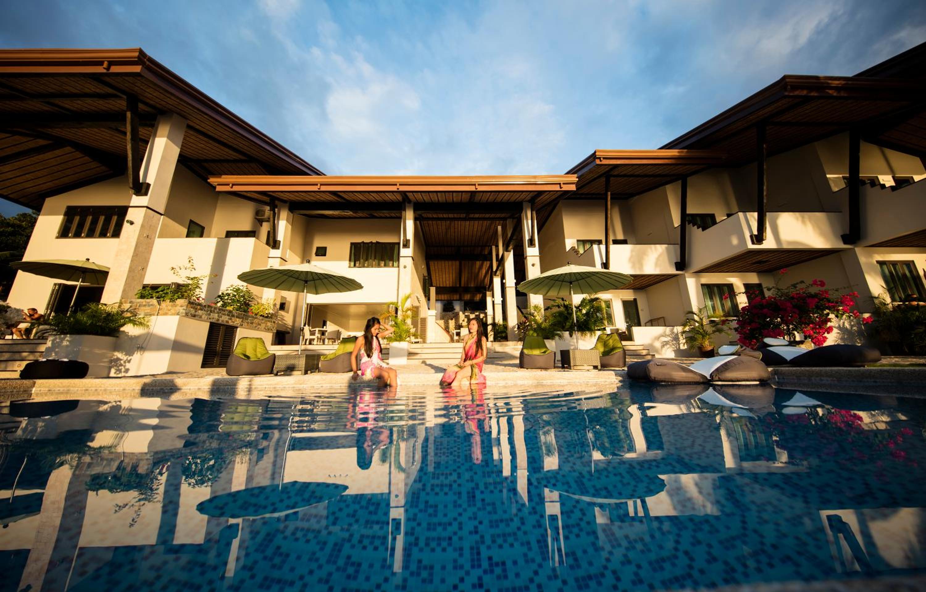 Emoha Dive Resort view 3