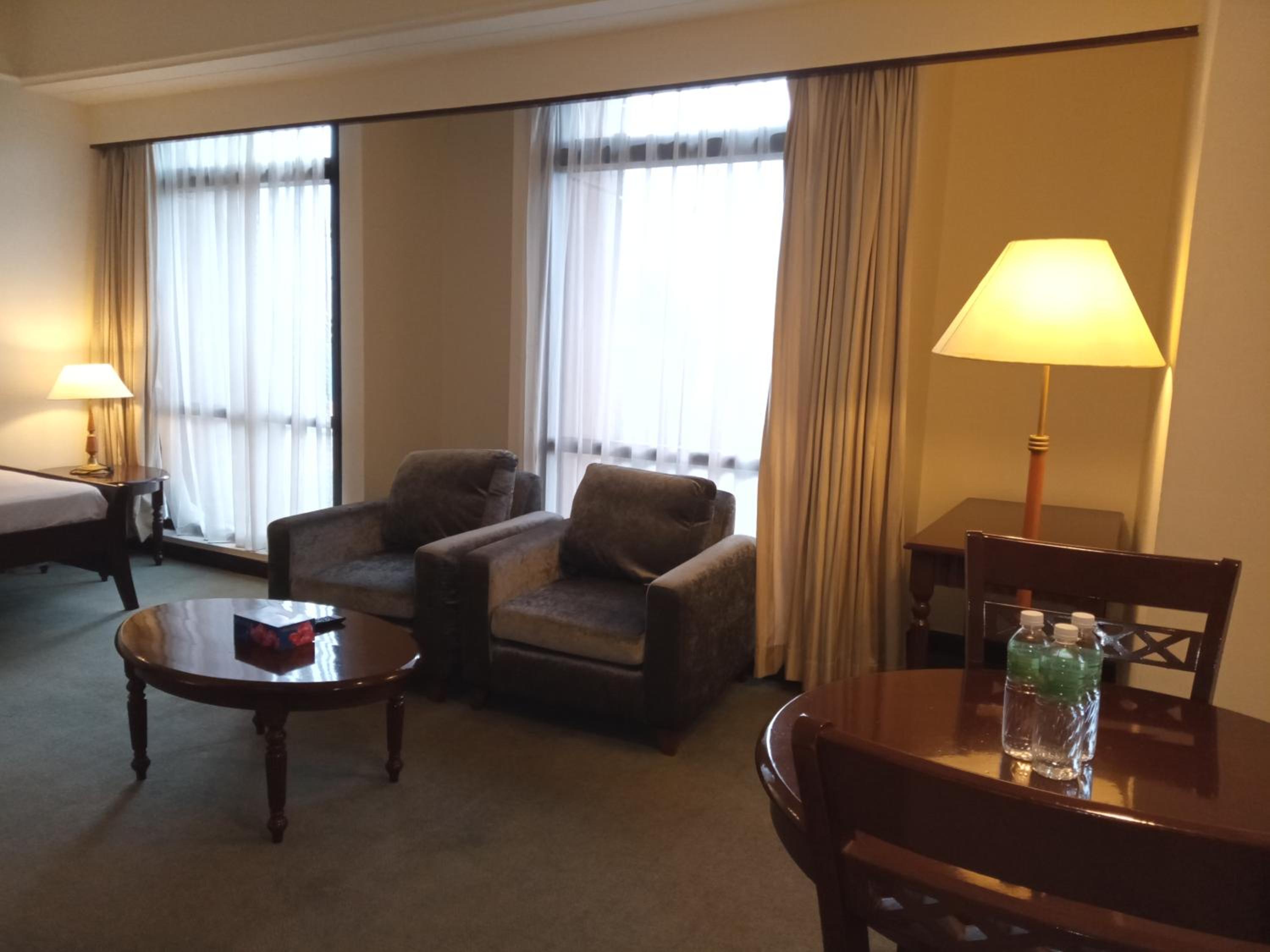 Grand Service Apartment @ Times Square