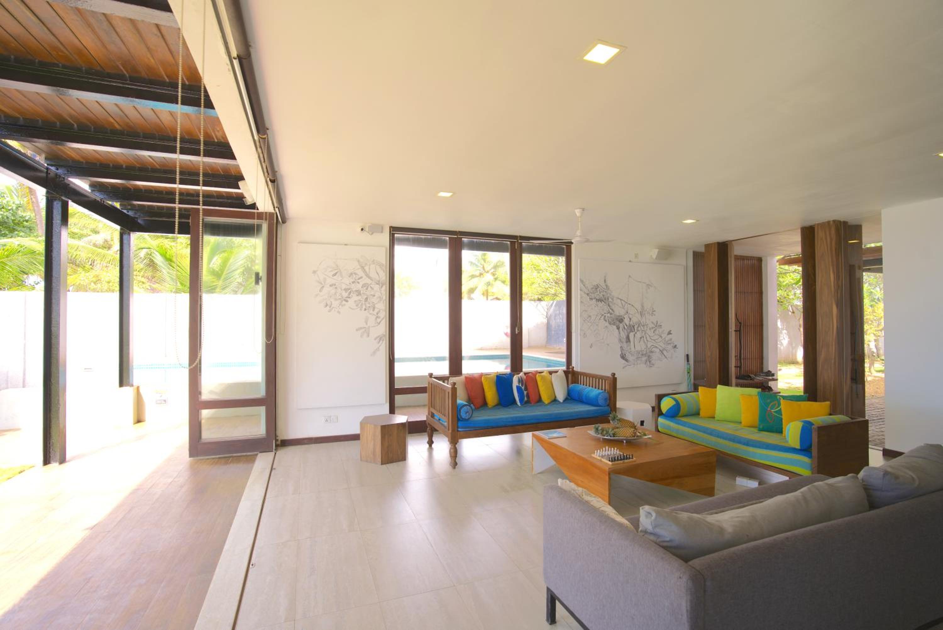 Solas Surf view 3