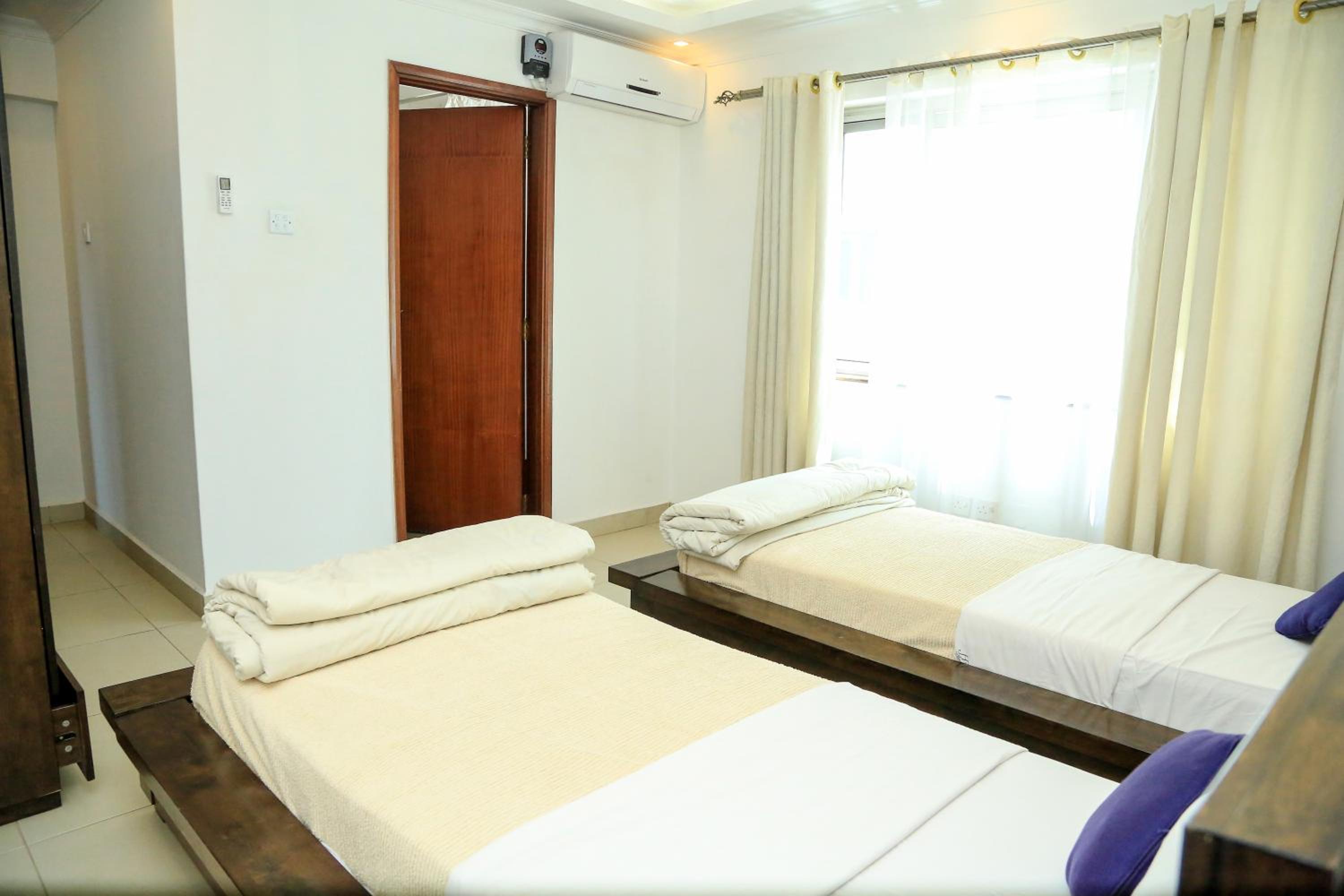 Hillview Apartments view 2