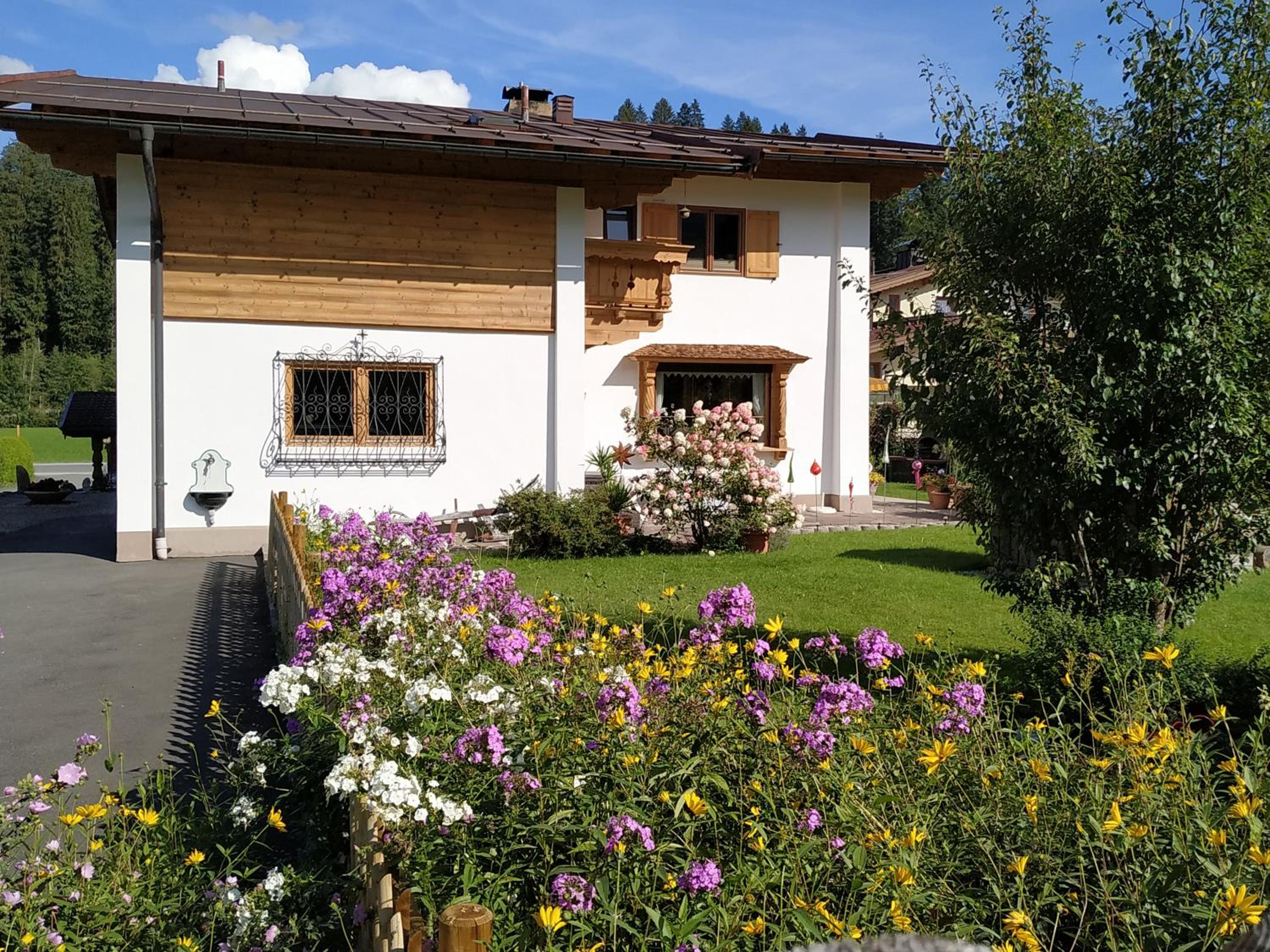 Marie Luise, Landhaus