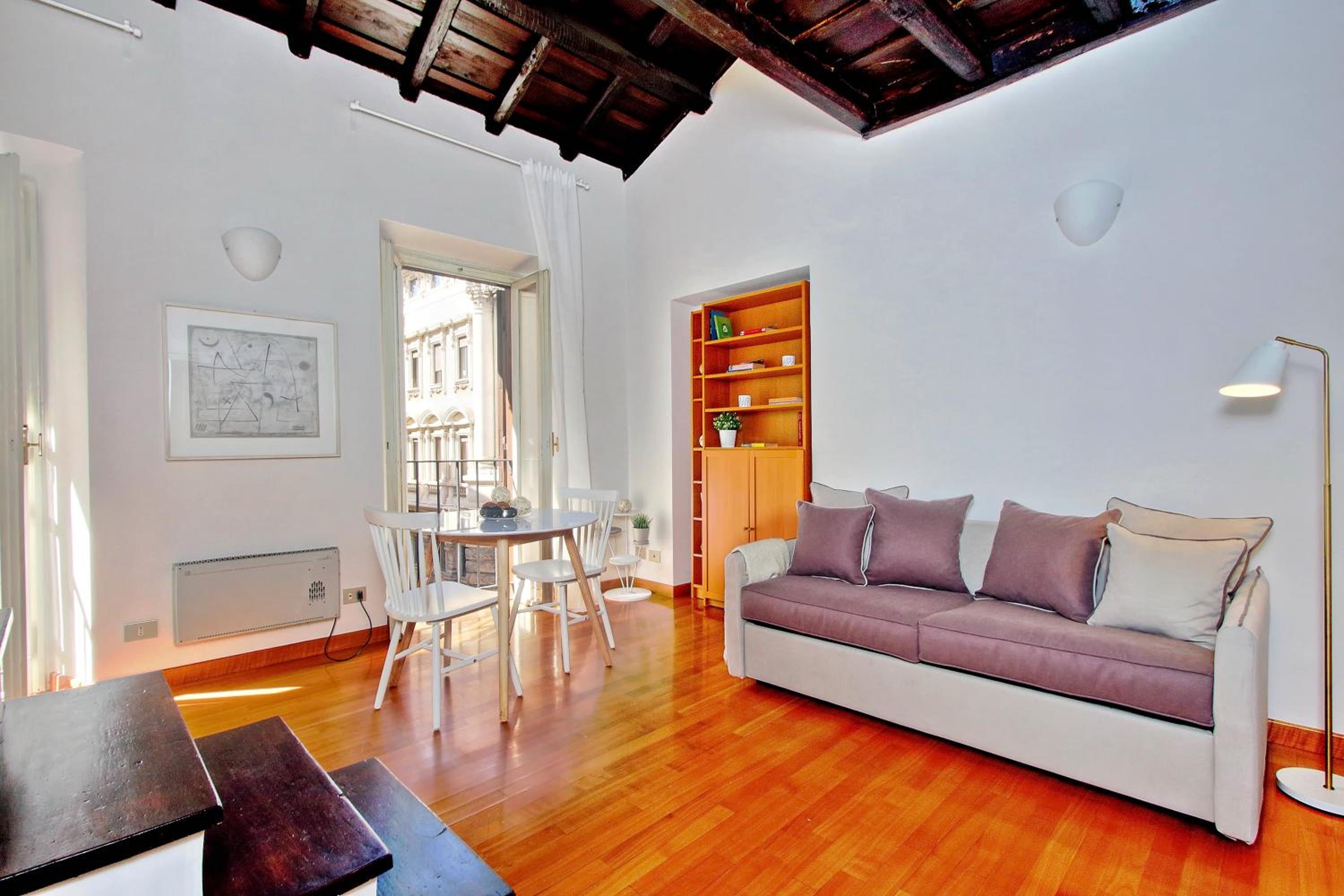 Rent in Rome Trevi Fountain Suite