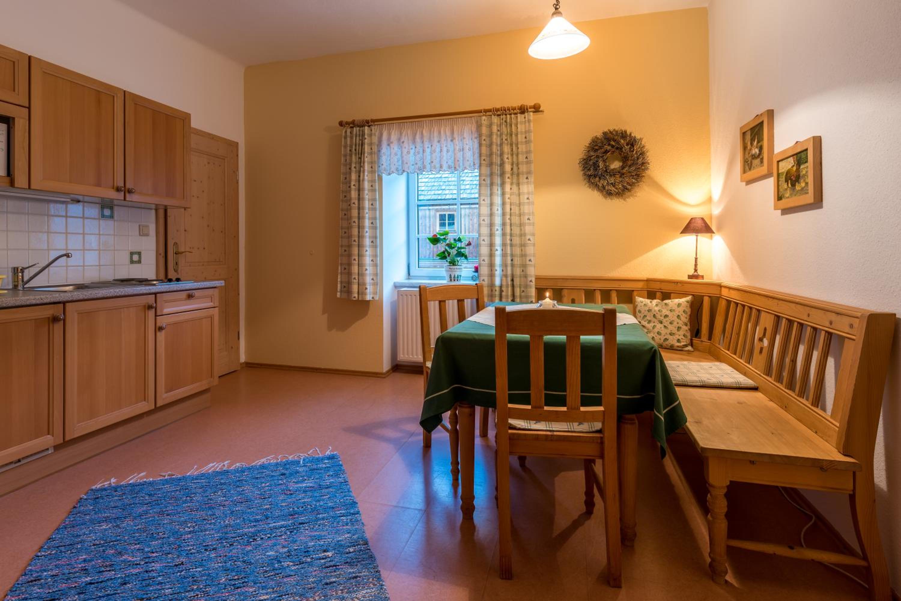 Ferienwohnungen Hotel Garni Dörflerwirt
