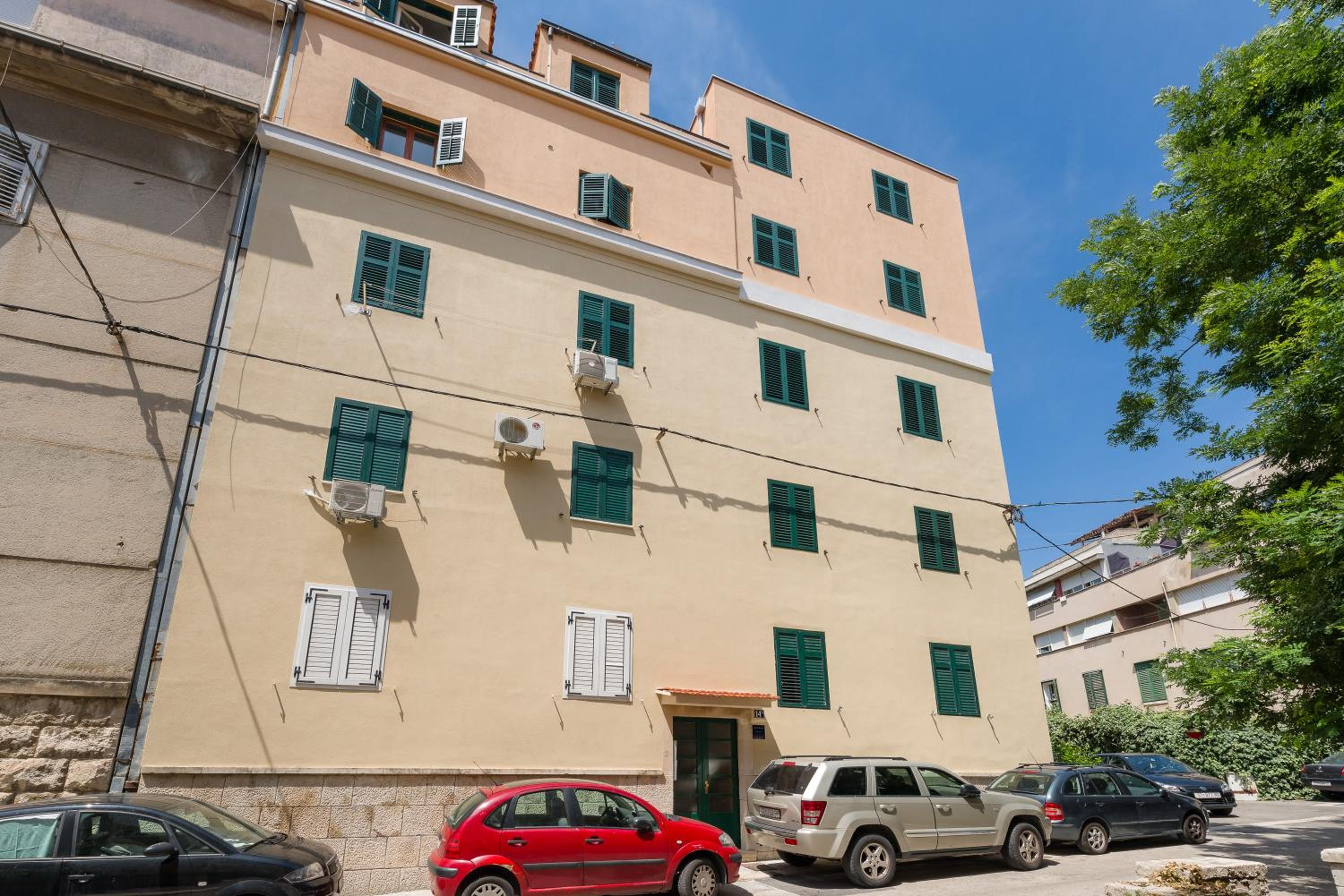 Luxury Rooms Silente Bacvice 1 view 3