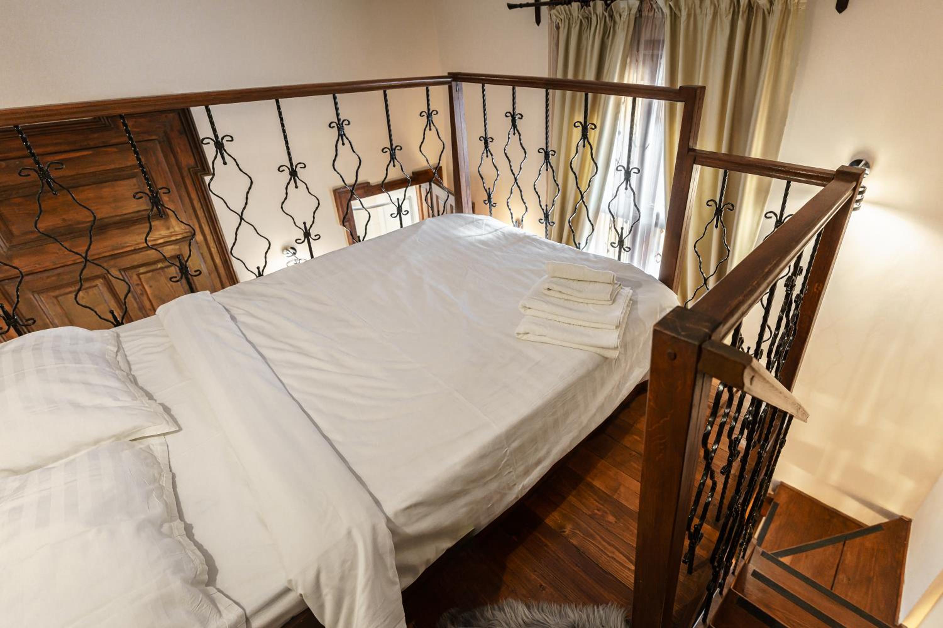 Select City Center Apartments