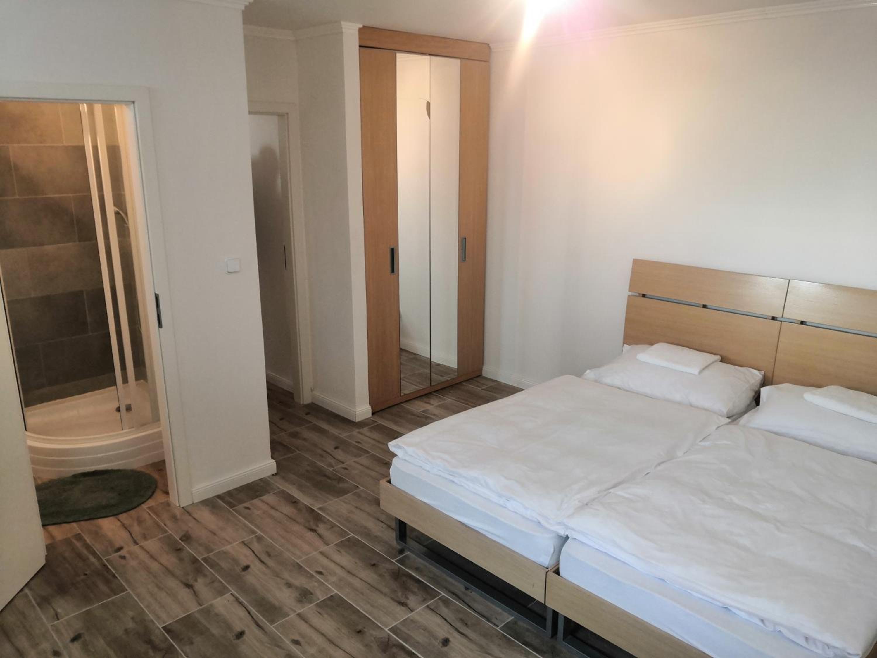 Photo 48